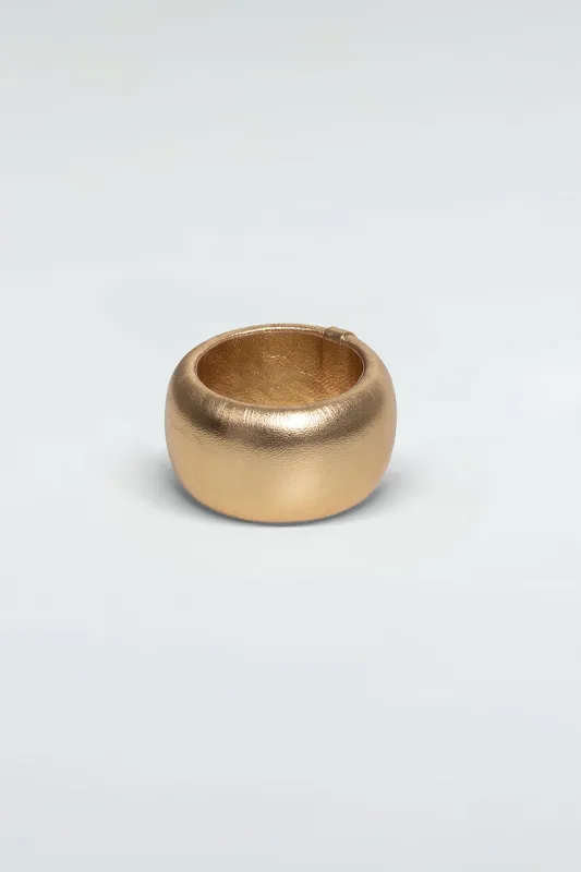 Leather Chunk Bracelet Gold made by Mais X Frida