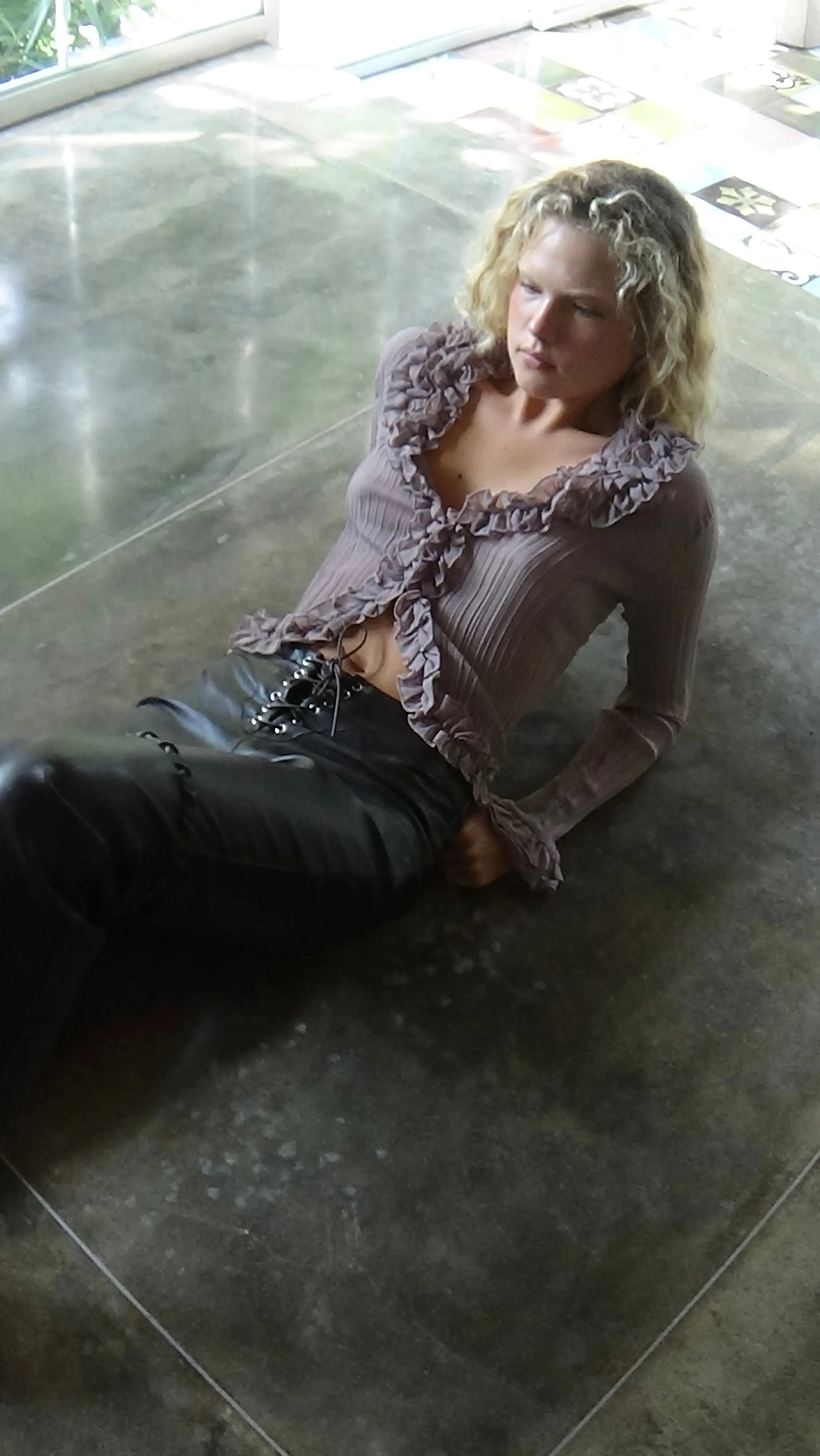 Kara Blouse Taupe sold by Mais X Frida product image thumbnail 5
