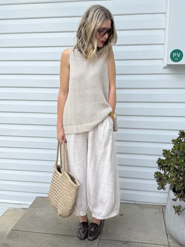 Knitted Linen Singlet made by Montaigne