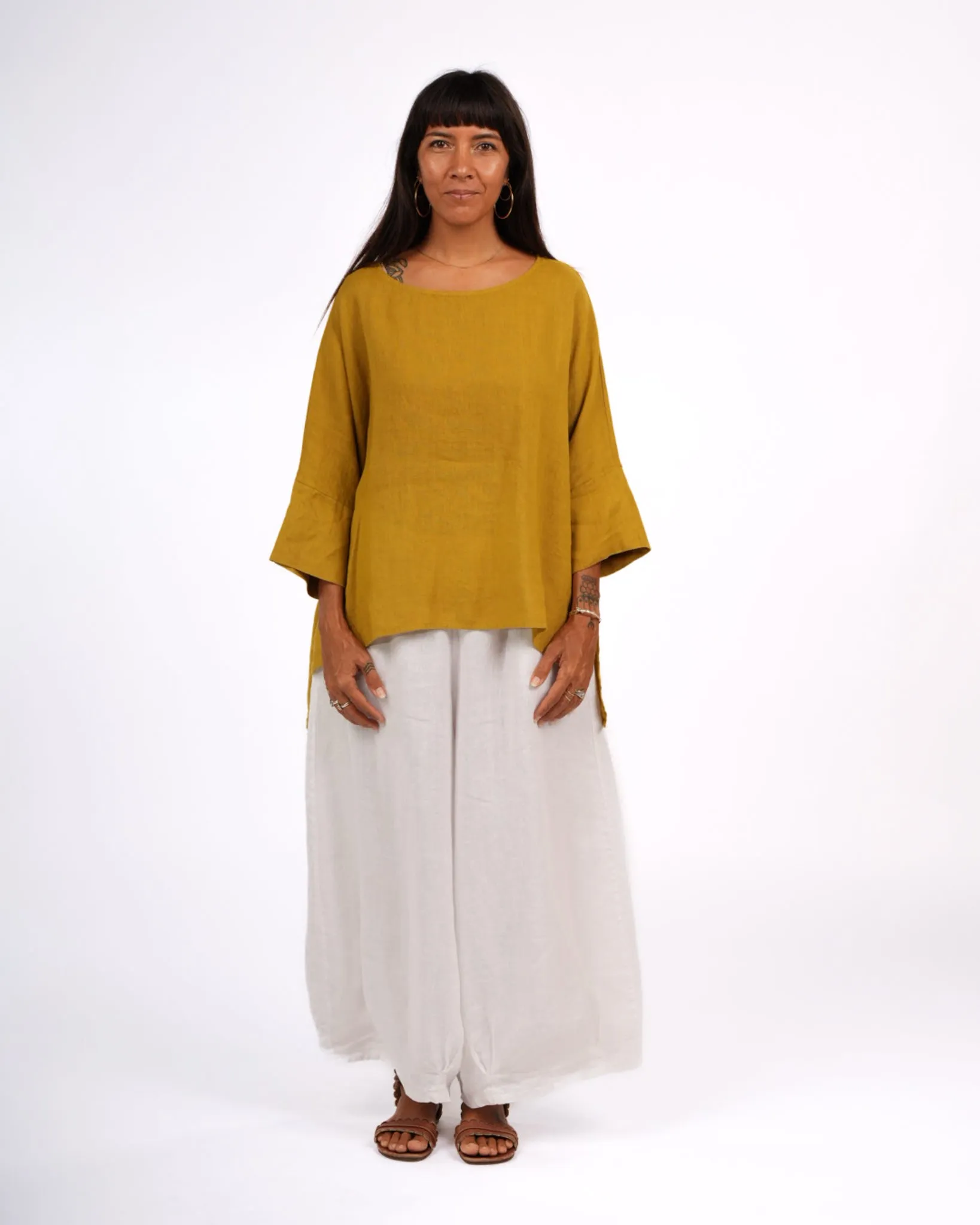Artiste Hi-Lo Linen Top sold by Montaigne product image thumbnail 4