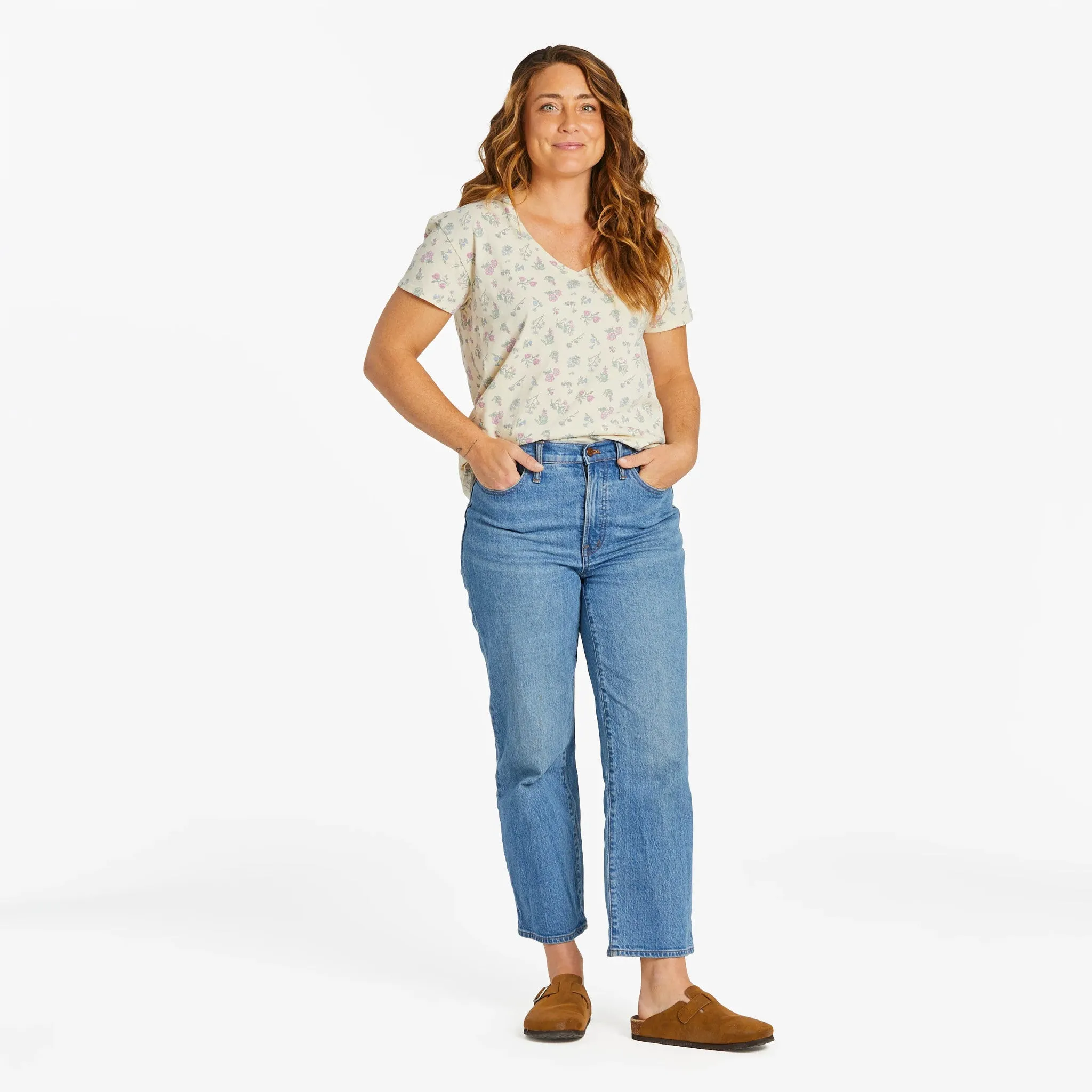 Women's Botanical Wildflower Pattern Crusher-LITE Easy Vee sold by Life is Good product image thumbnail 4