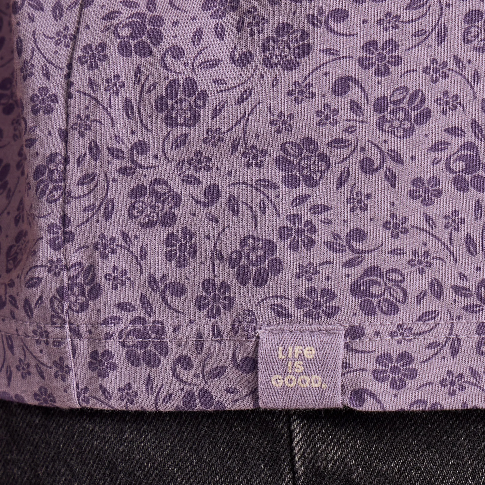 Women's Paw Floral Pattern Crusher-LITE Easy Vee sold by Life is Good product image thumbnail 4