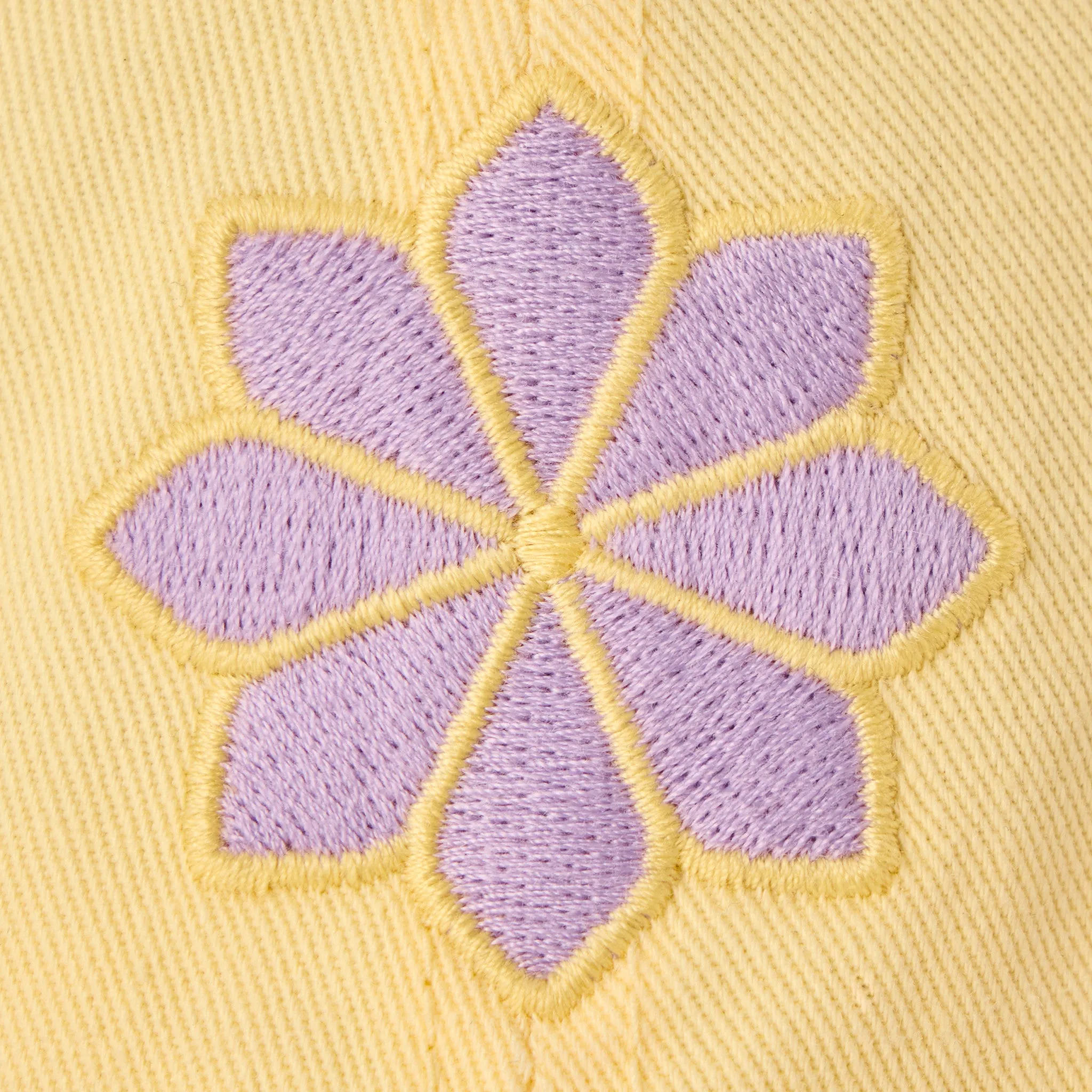 Adult Unisex Angular Flower Chill Cap sold by Life is Good product image thumbnail 2