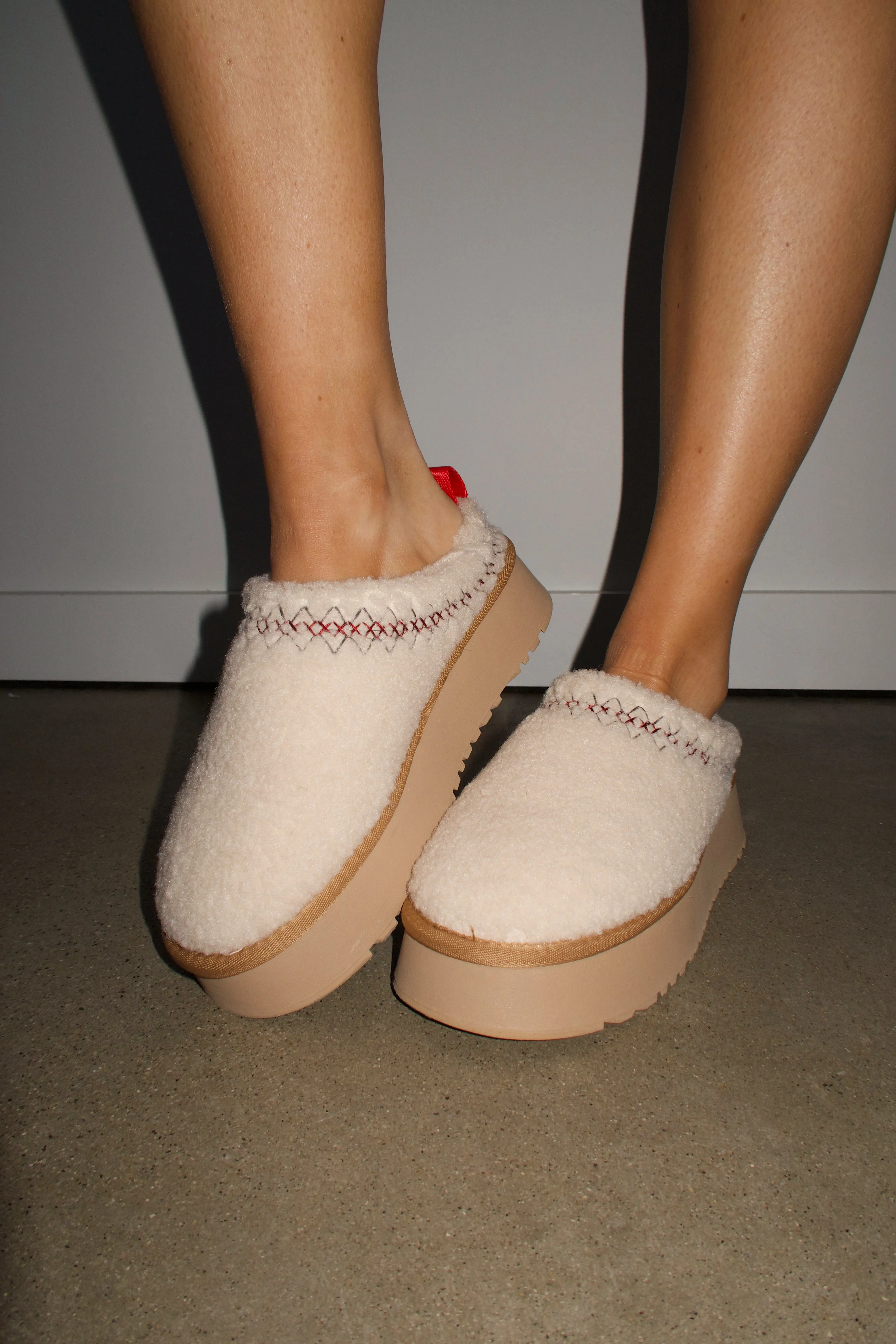 Sherpa Slipper sold by LANE 201 product image thumbnail 4