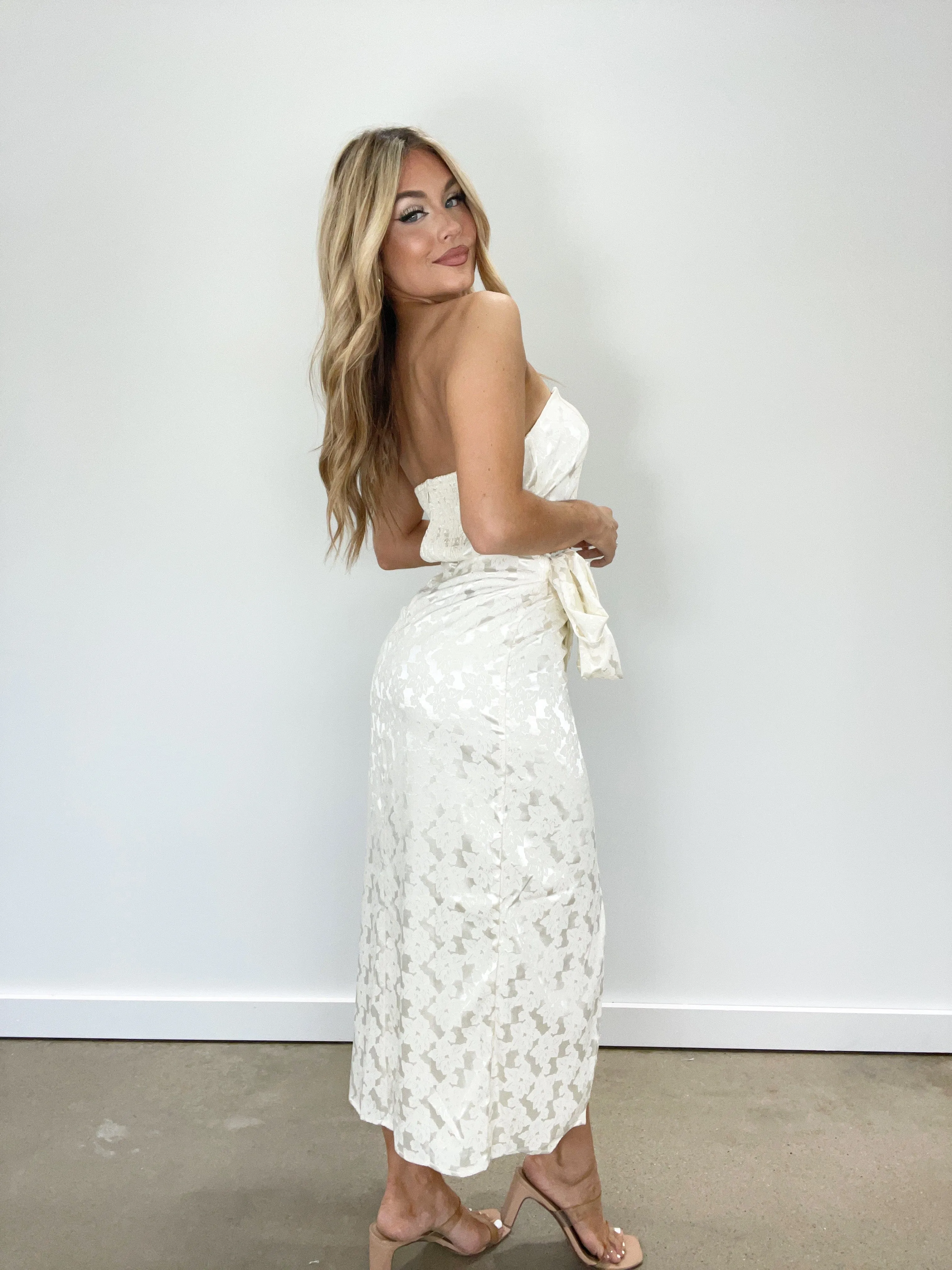 Forever With You Floral Dress sold by LANE 201 product image thumbnail 2