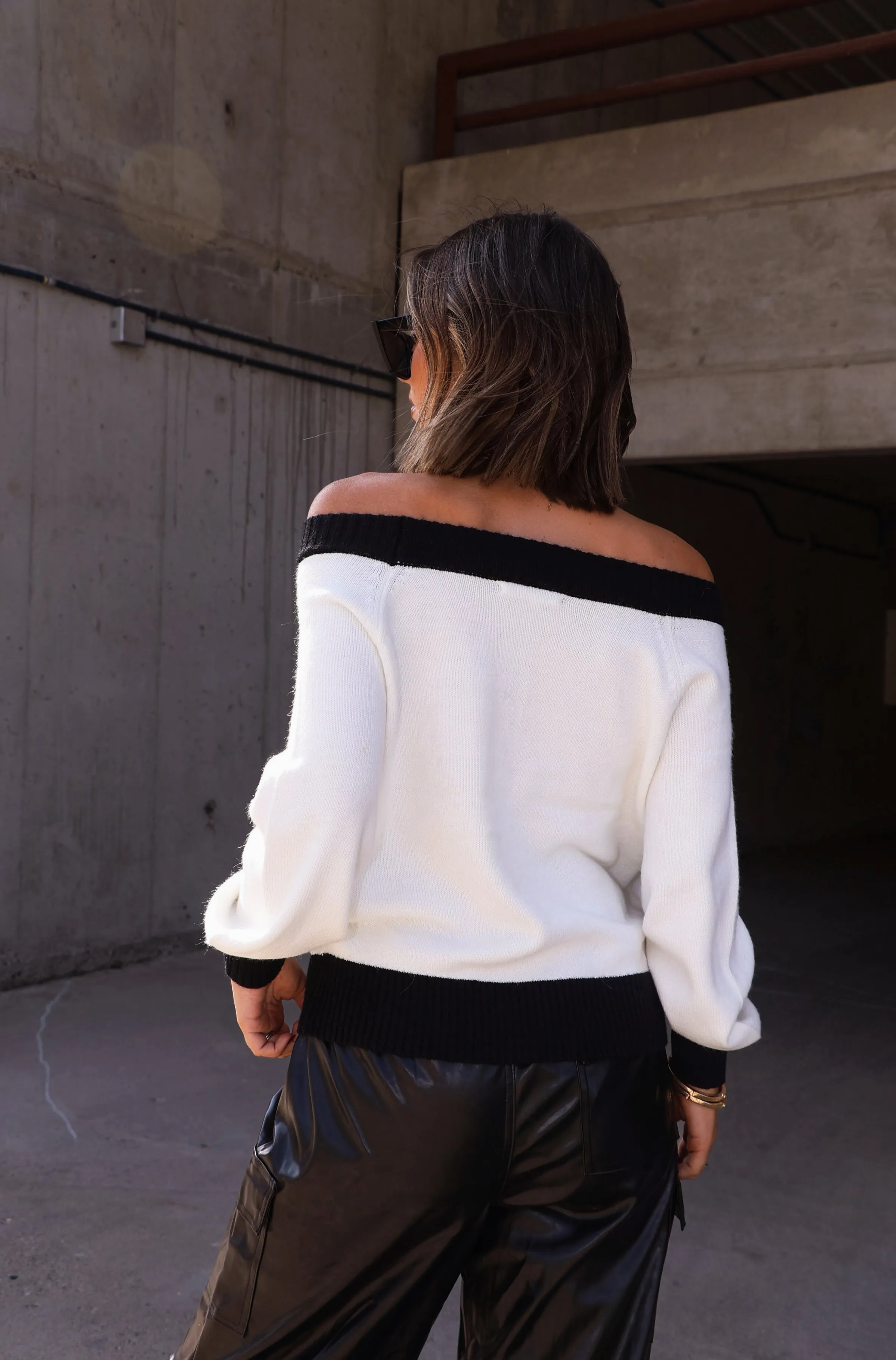 Classy Contrast Sweater sold by LANE 201 product image thumbnail 2