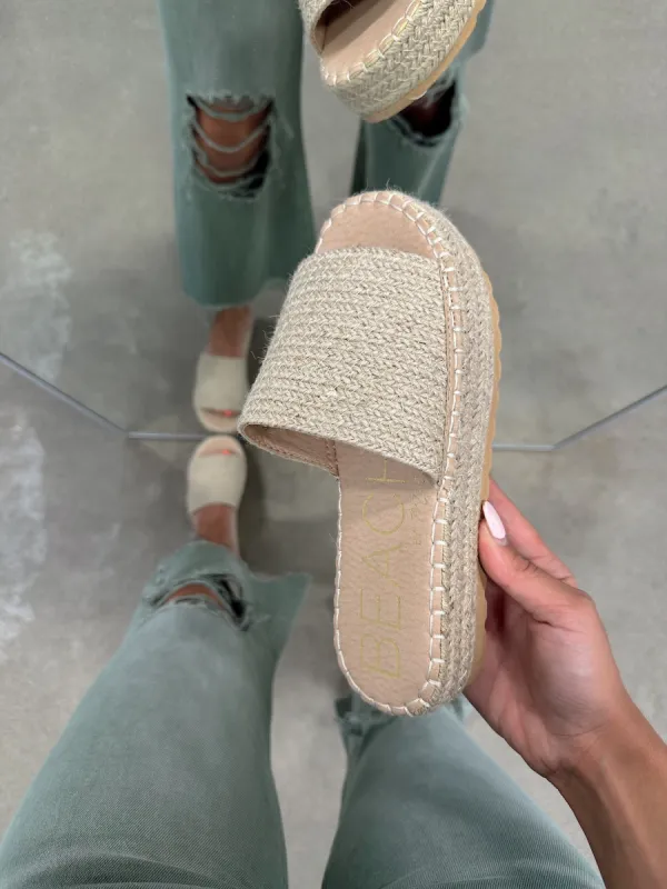 Vanessa Raffia Slide made by LANE 201