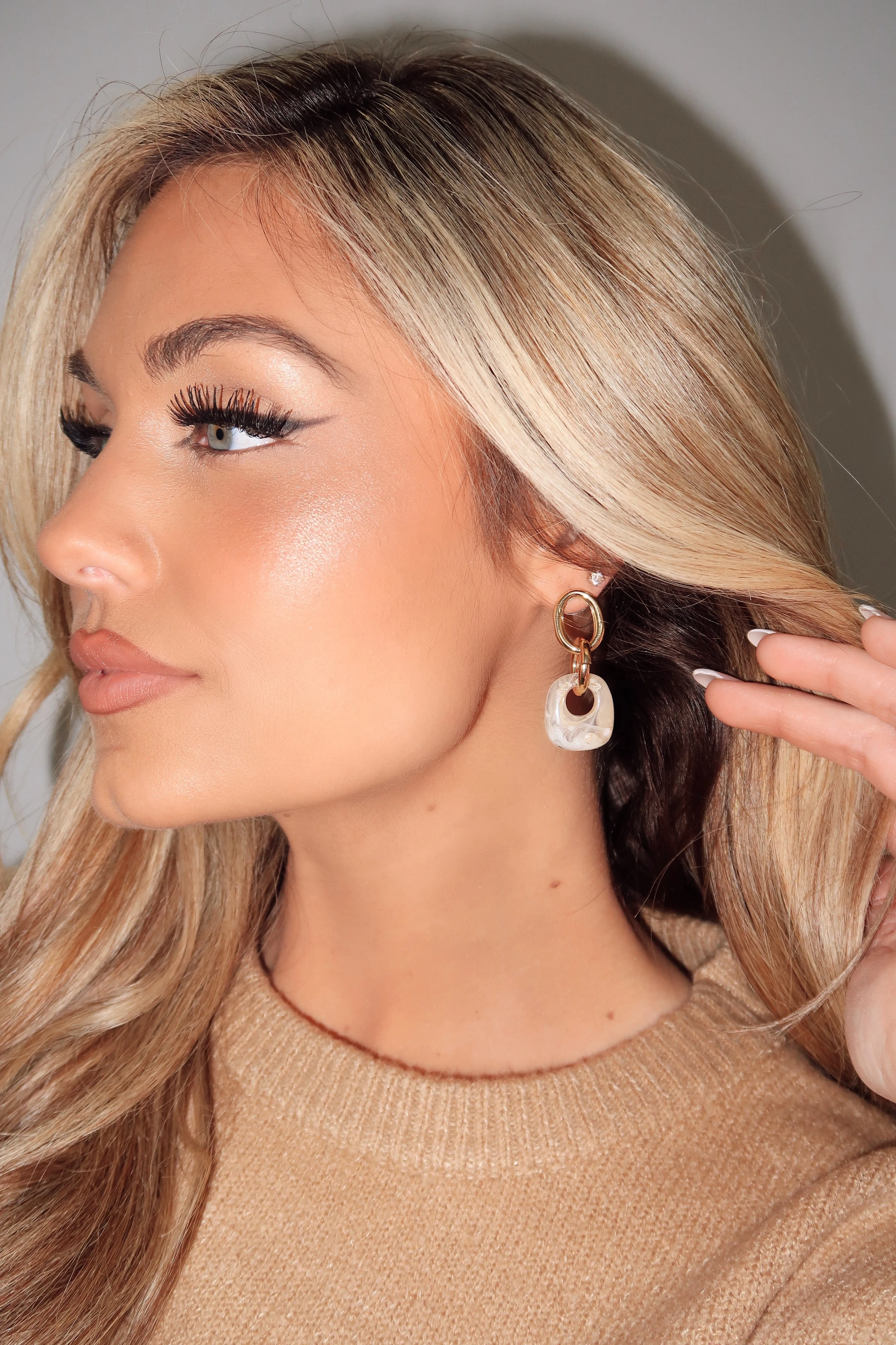 Dangle Drop Earring sold by LANE 201 product image thumbnail 3