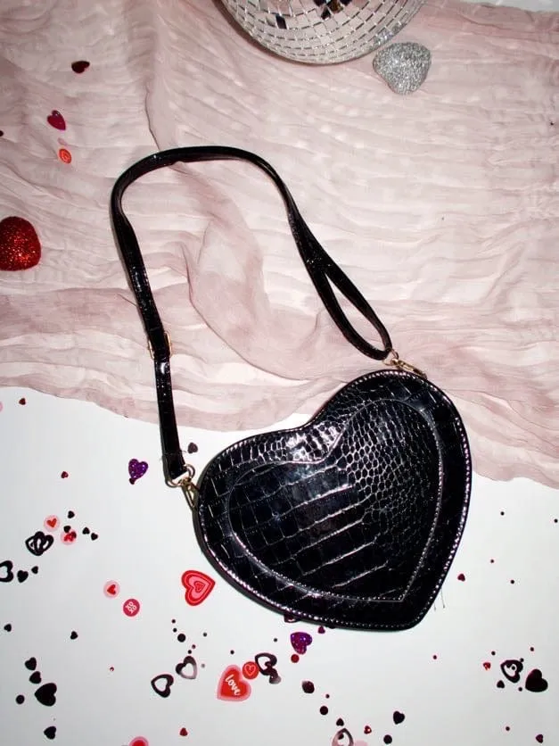 Heart Crossbody Bag sold by LANE 201 product image thumbnail 2