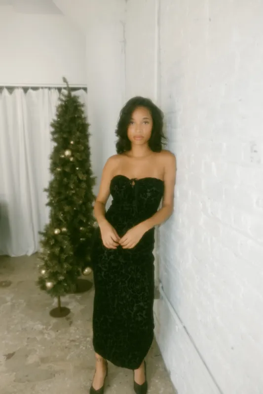 Black Floral Swirl Maxi Dress sold by LANE 201