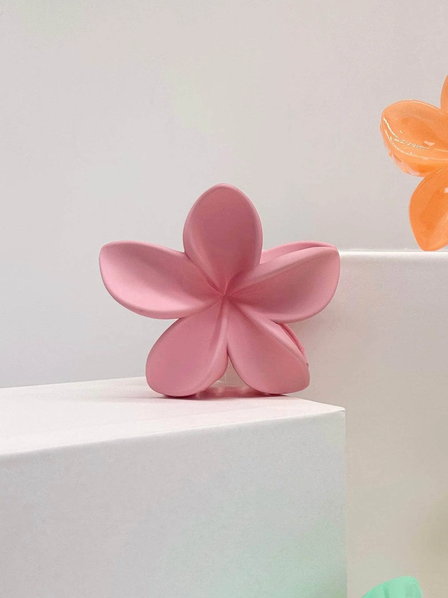 Flower Claw Clip sold by LANE 201 product image thumbnail 5