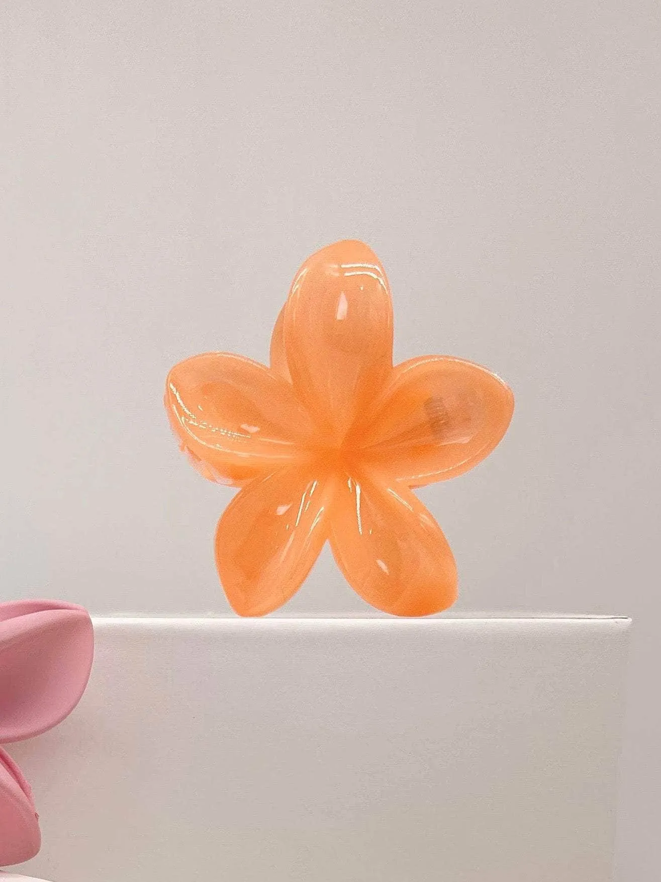 Flower Claw Clip sold by LANE 201 product image thumbnail 4