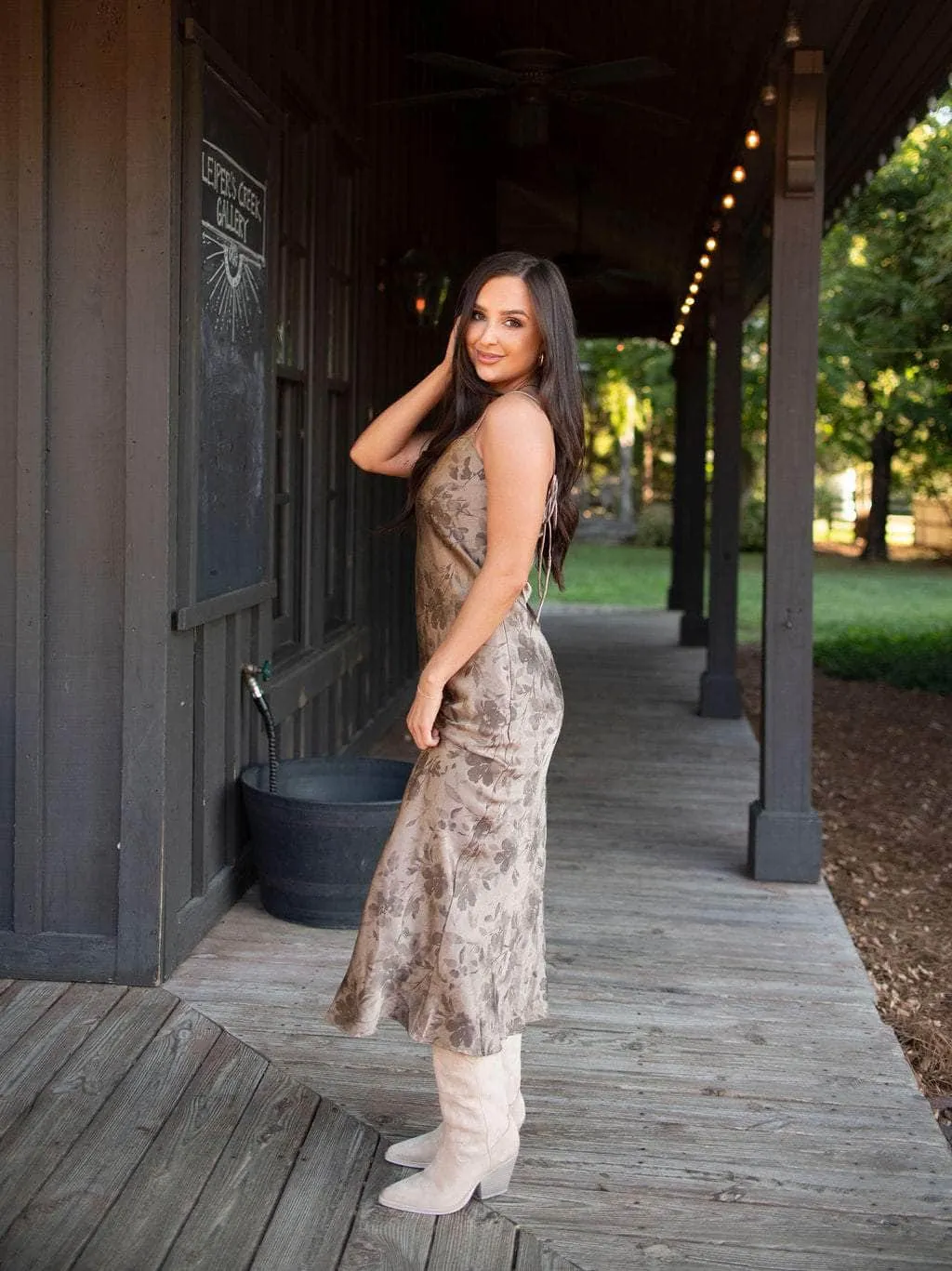 Range Romance Satin Dress sold by LANE 201 product image thumbnail 4