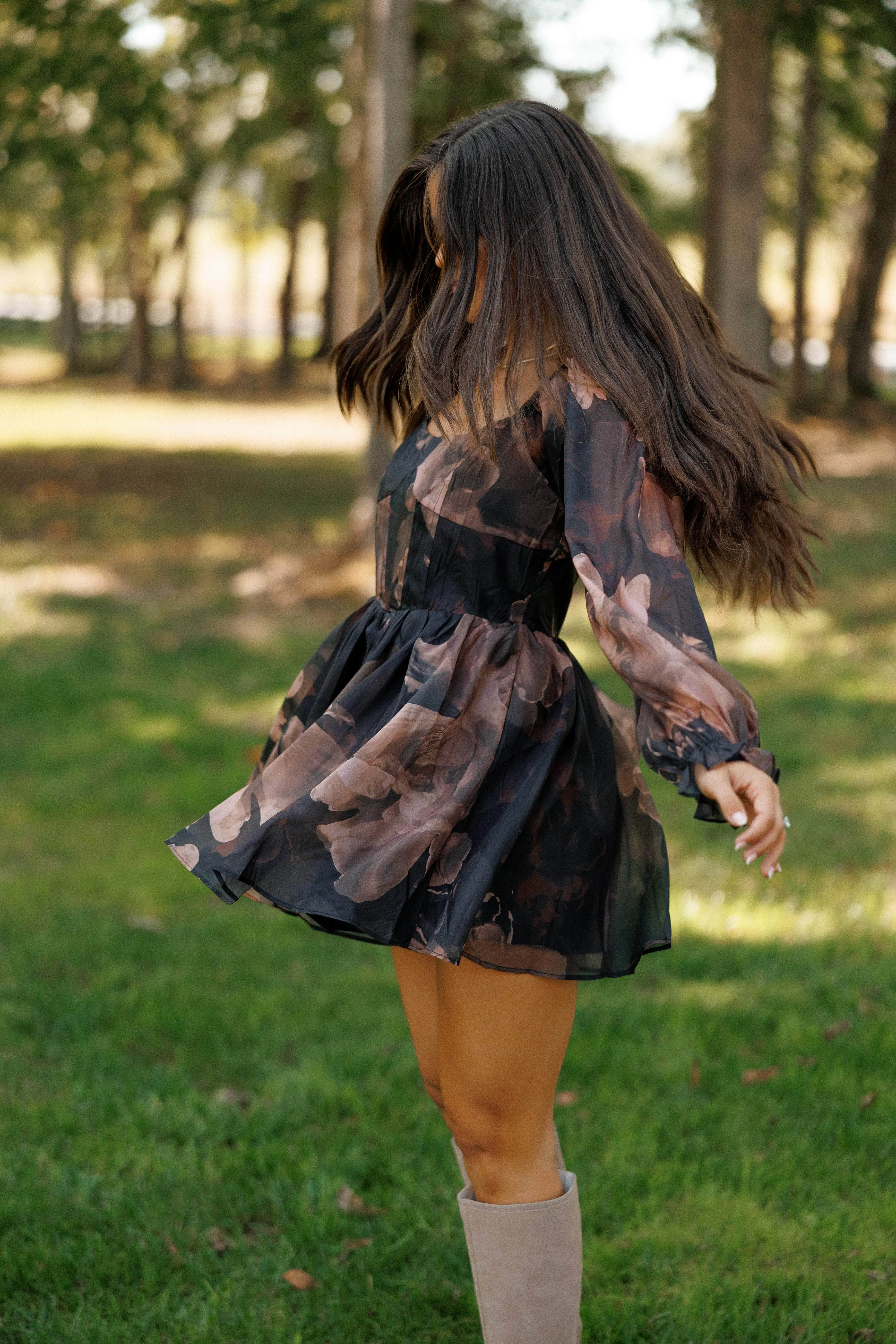 Evenfall Floral Romper sold by LANE 201 product image thumbnail 2