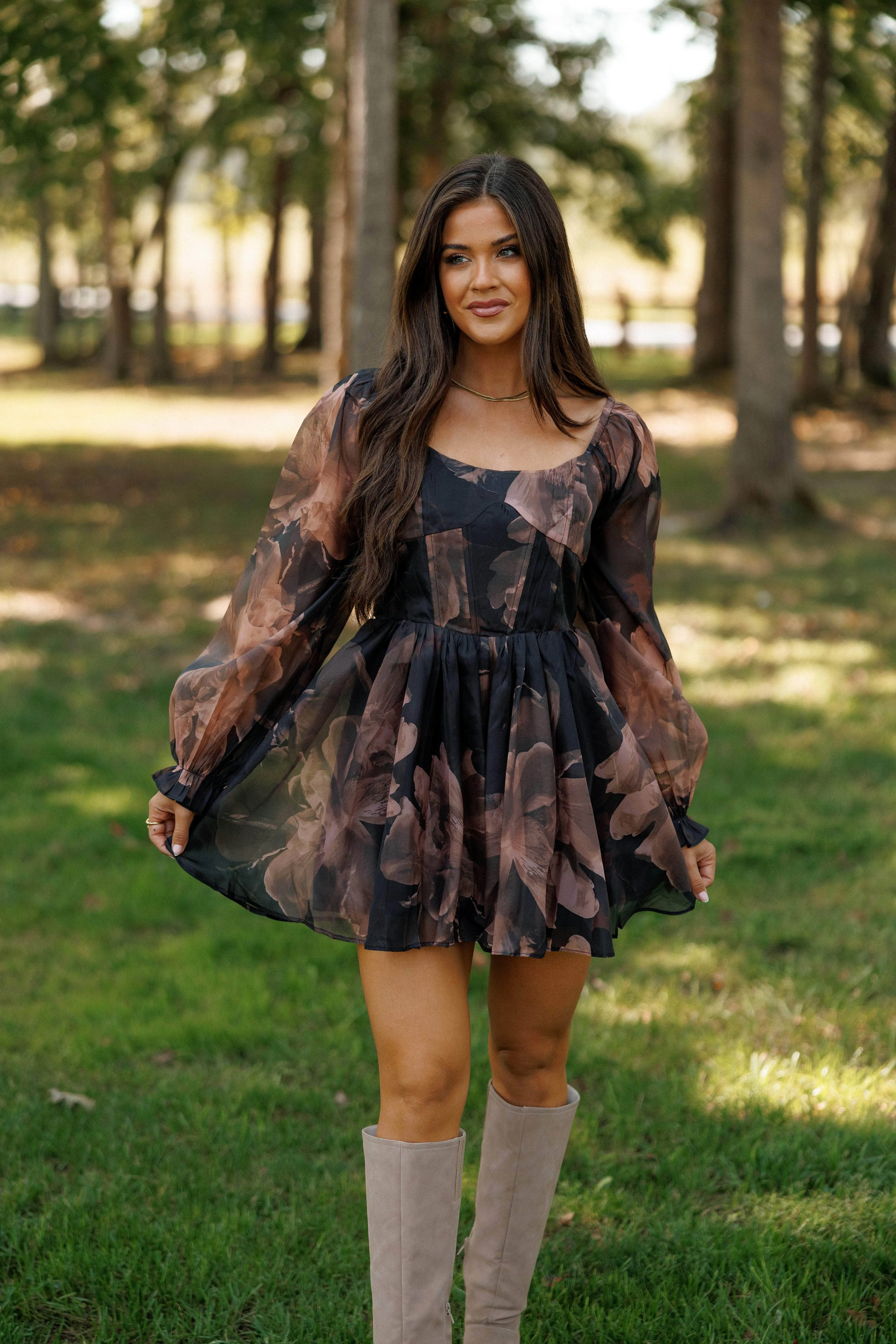 Evenfall Floral Romper sold by LANE 201 product image thumbnail 5
