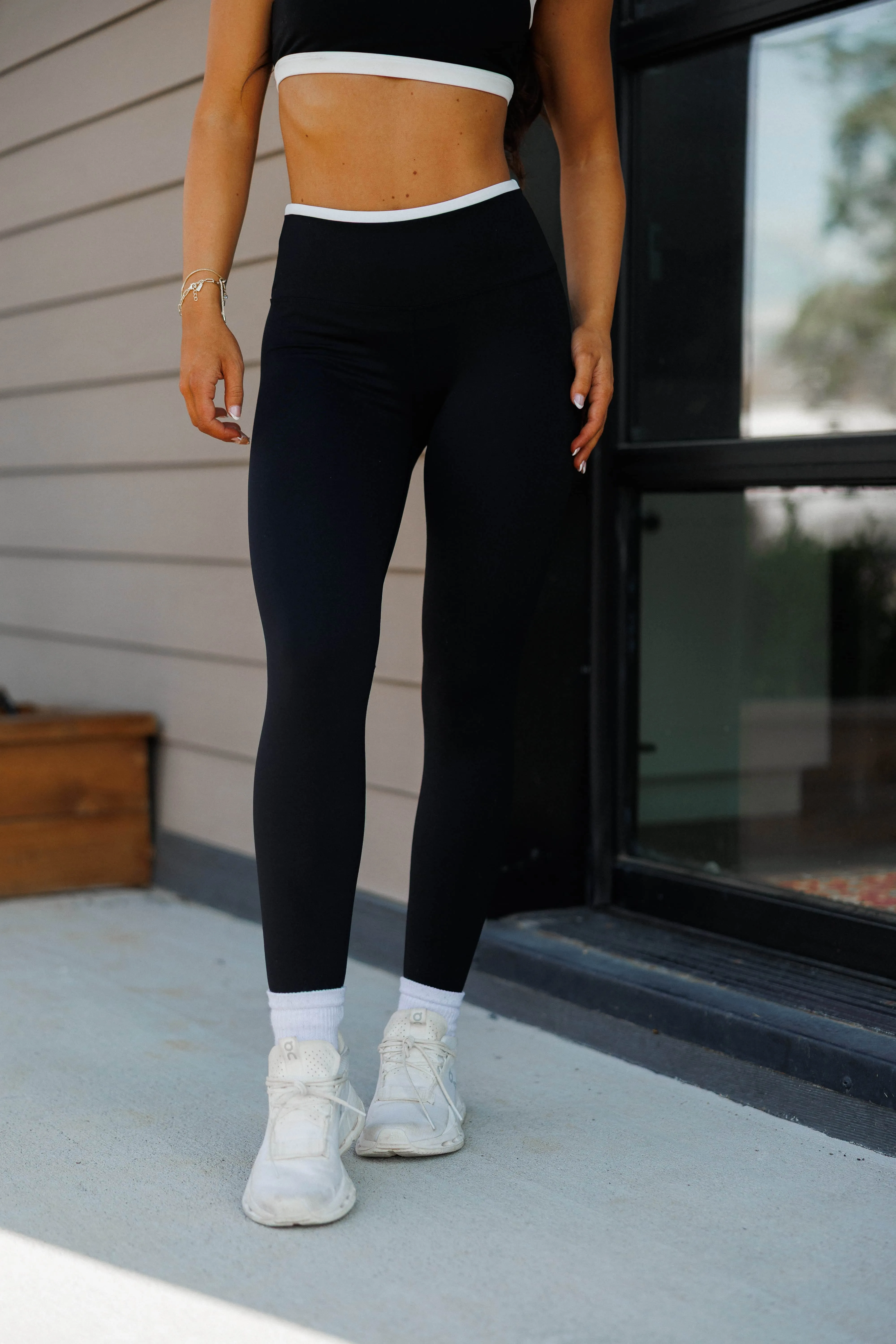 Chic Circuit Leggings sold by LANE 201 product image thumbnail 4