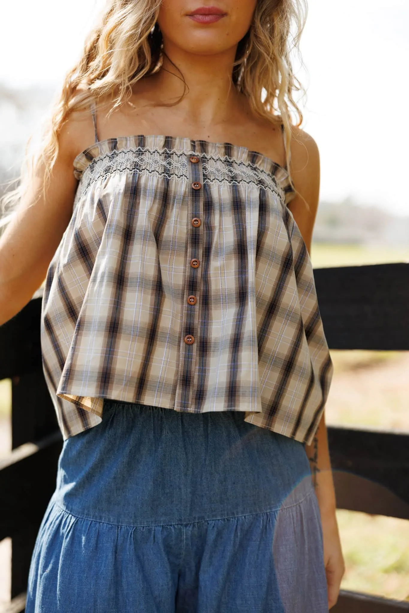 Fence Line Top sold by LANE 201 product image thumbnail 3