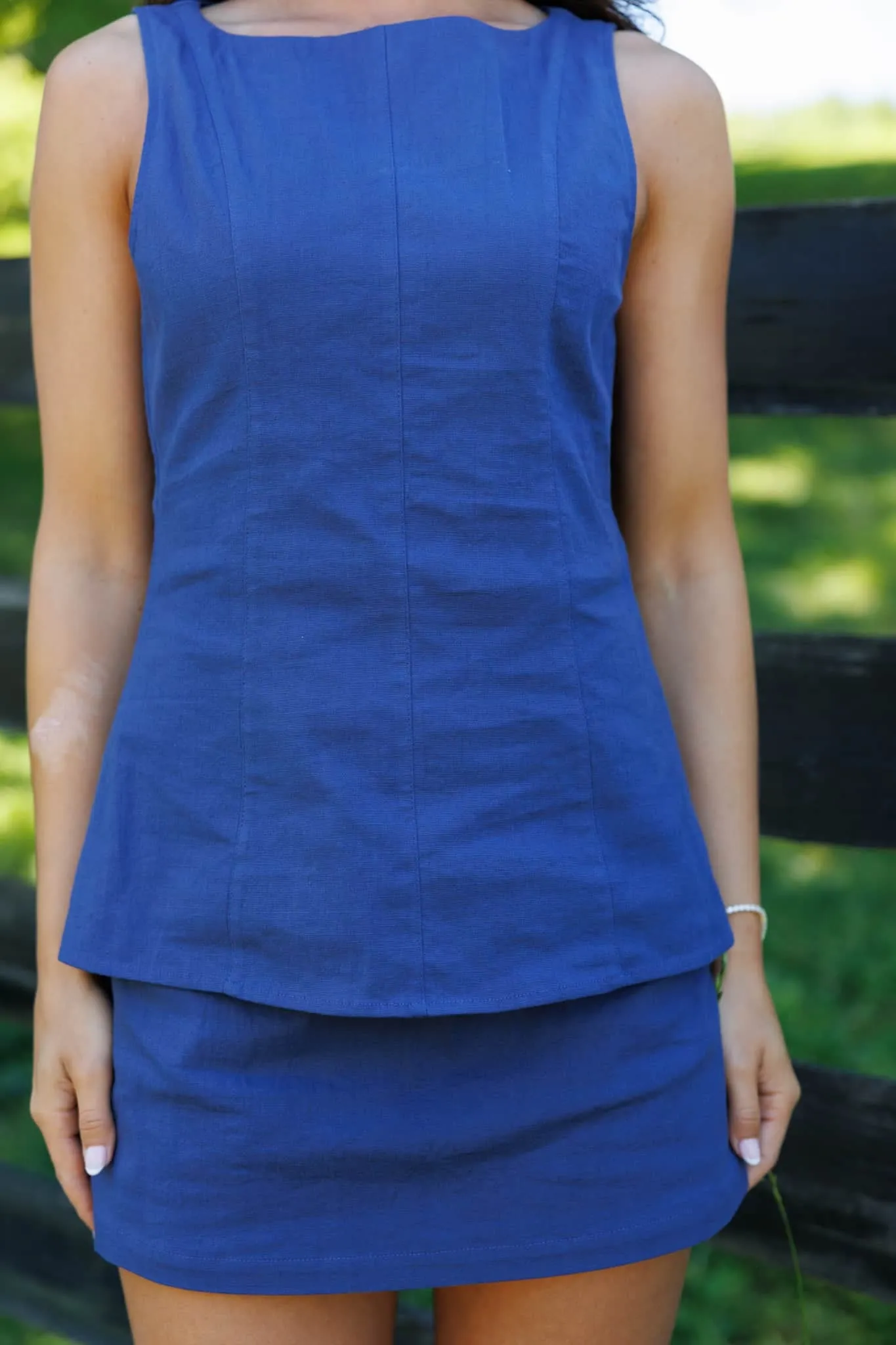 The Vineyard Linen Top sold by LANE 201 product image thumbnail 4