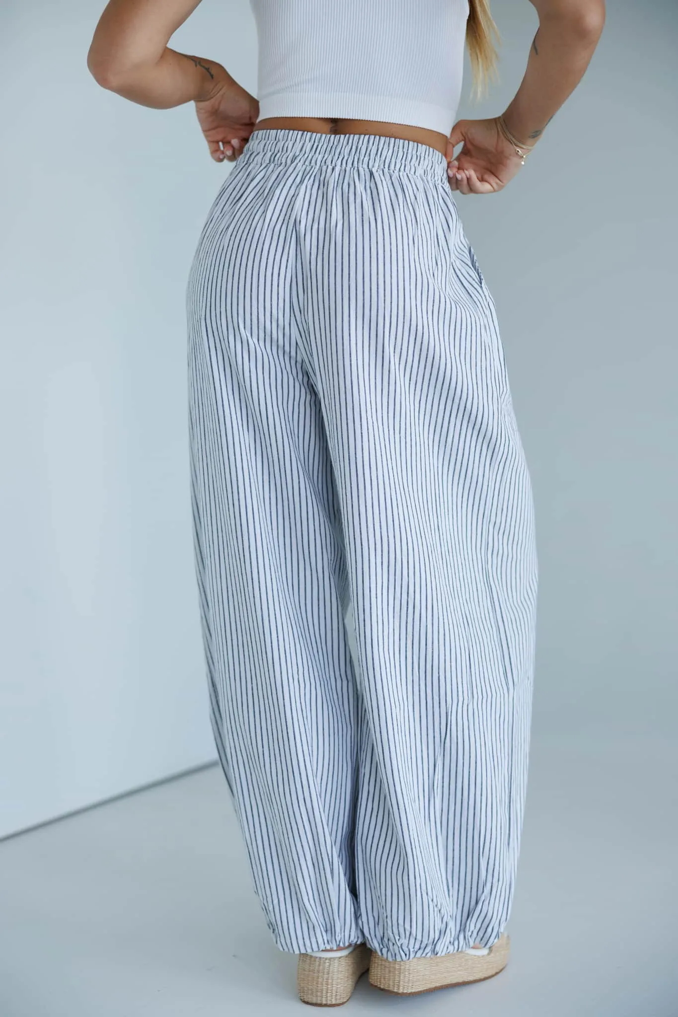 Thread Lightly Balloon Pants sold by LANE 201 product image thumbnail 4
