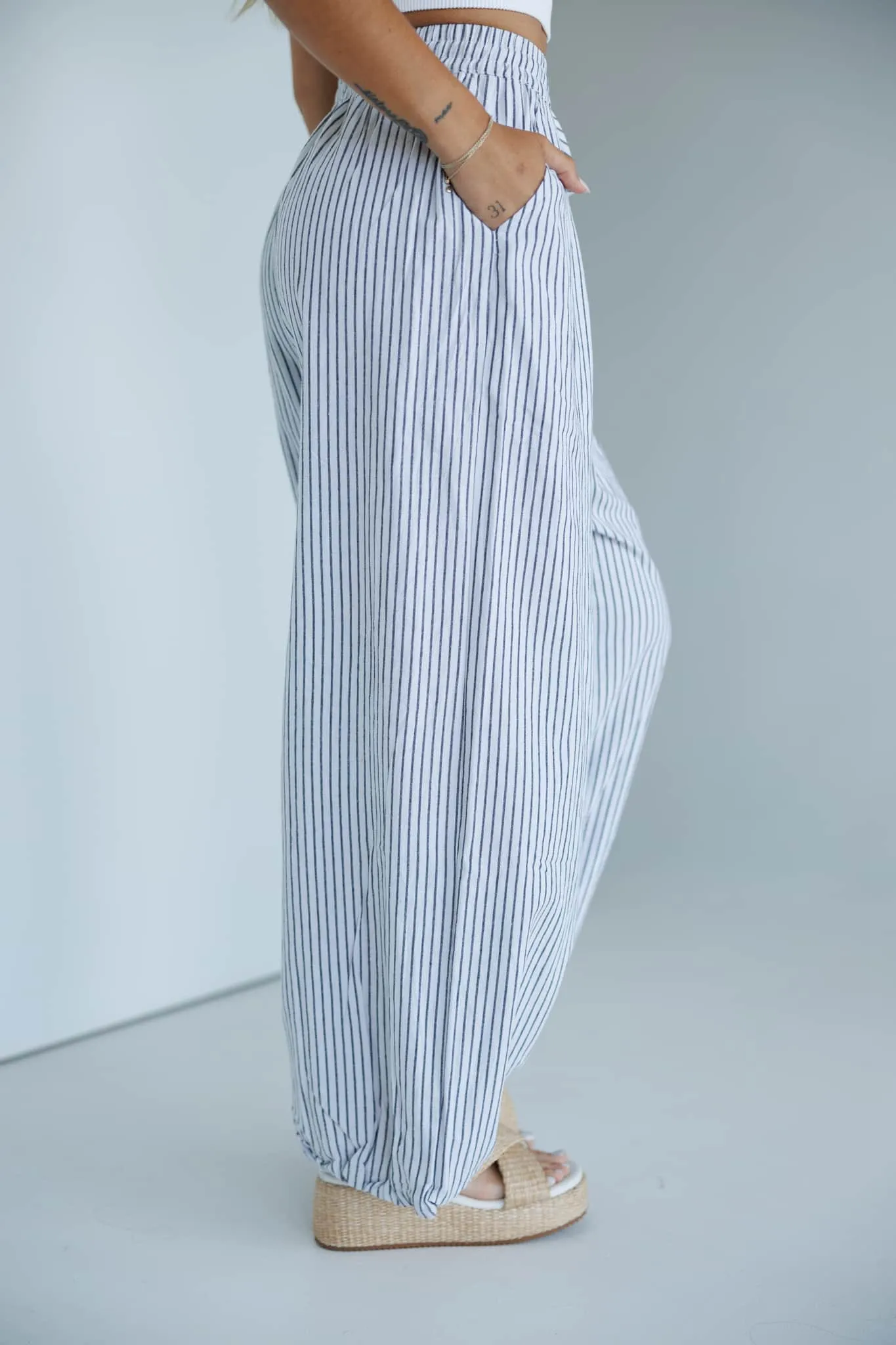 Thread Lightly Balloon Pants sold by LANE 201 product image thumbnail 3