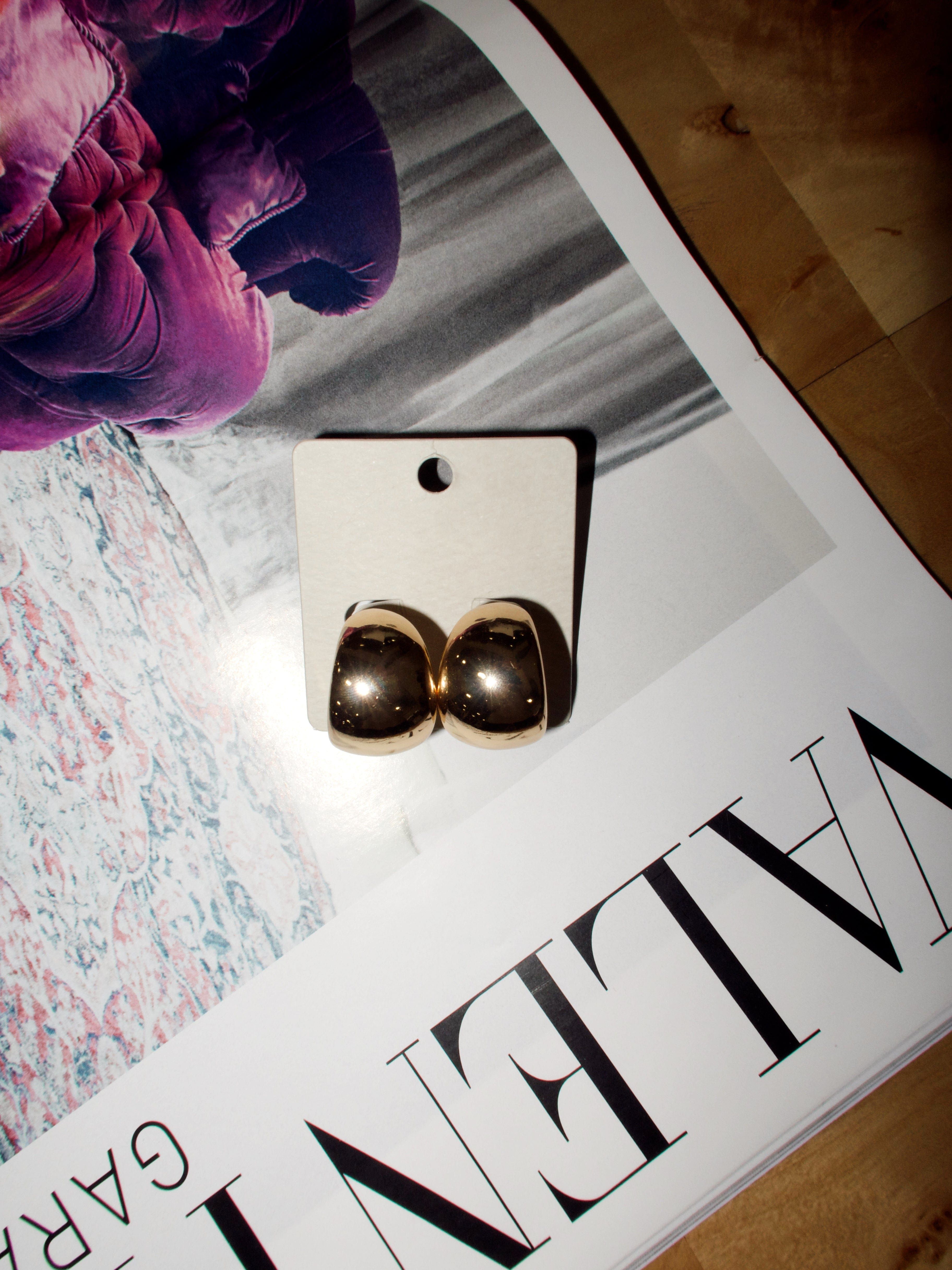 Gold Bold Hoop Earrings sold by LANE 201 product image thumbnail 2