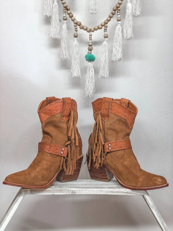 WS Dixie Vintage Suede Boots PRE ORDER sold by Mahiya product image thumbnail 4