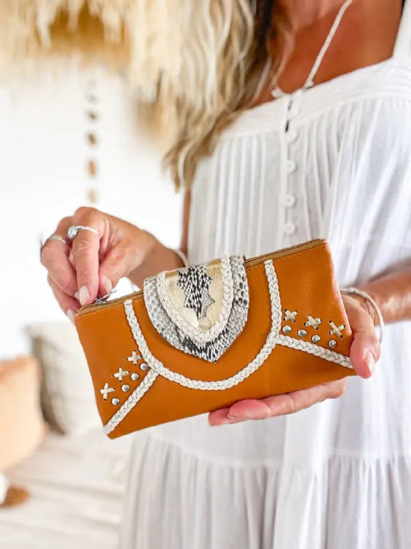 Azire Autumn Leather Wallet made by Mahiya