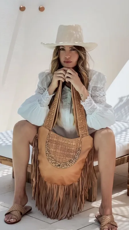 Valetta bag Tan sold by Mahiya