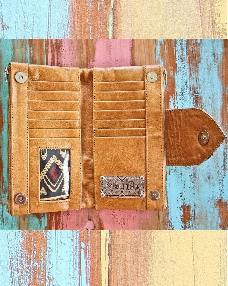 WS - Azire Autumn Leather Wallet - Tan / Black sold by Mahiya product image thumbnail 5