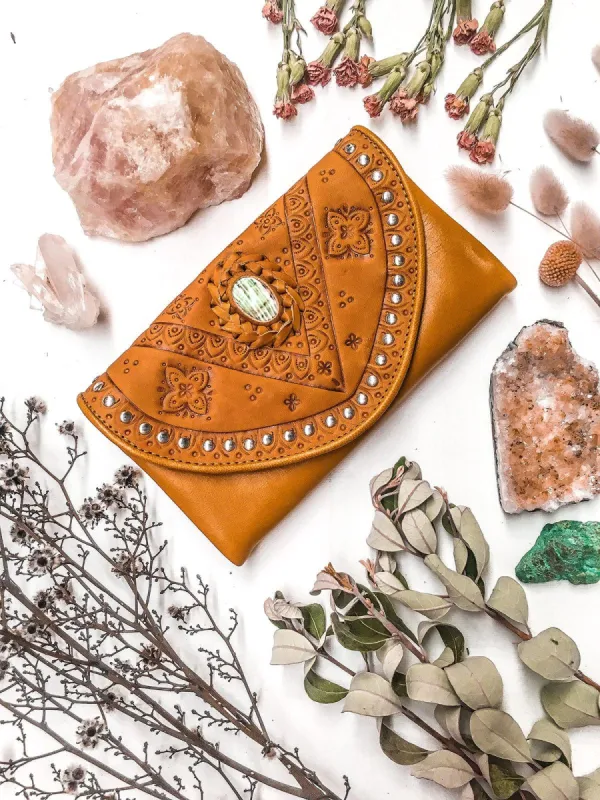 Alluka Leather Wallet sold by Mahiya