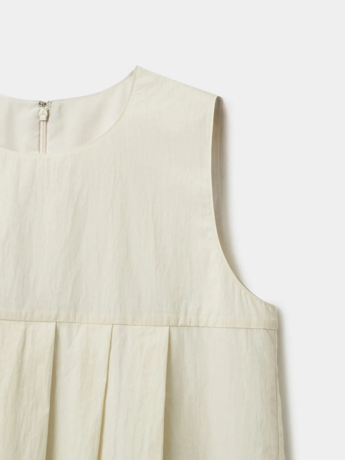 Pleats Sleeveless Top (Ivory) sold by Havehad product image thumbnail 5