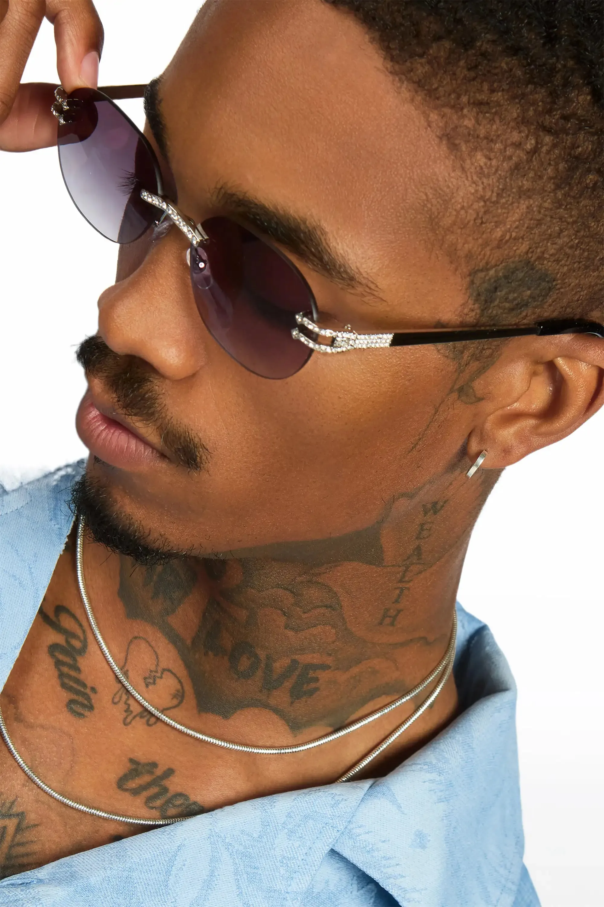 Draky Black/Silver Oval Sunglass sold by Rockstar Original product image thumbnail 2