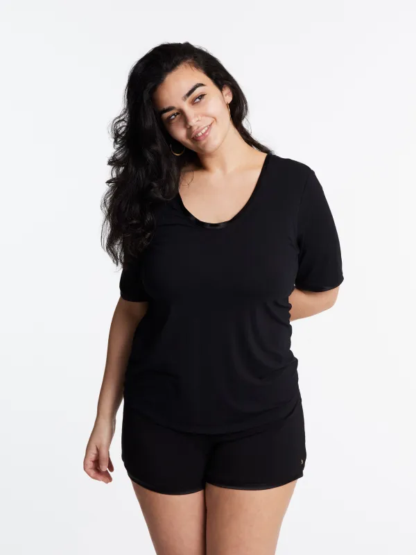 Scoop-neck T with lightly padded, bra-like support & matching Muffin-free shorts in luxuriously soft, breathable bamboo (Midnight) sold by Midnighties
