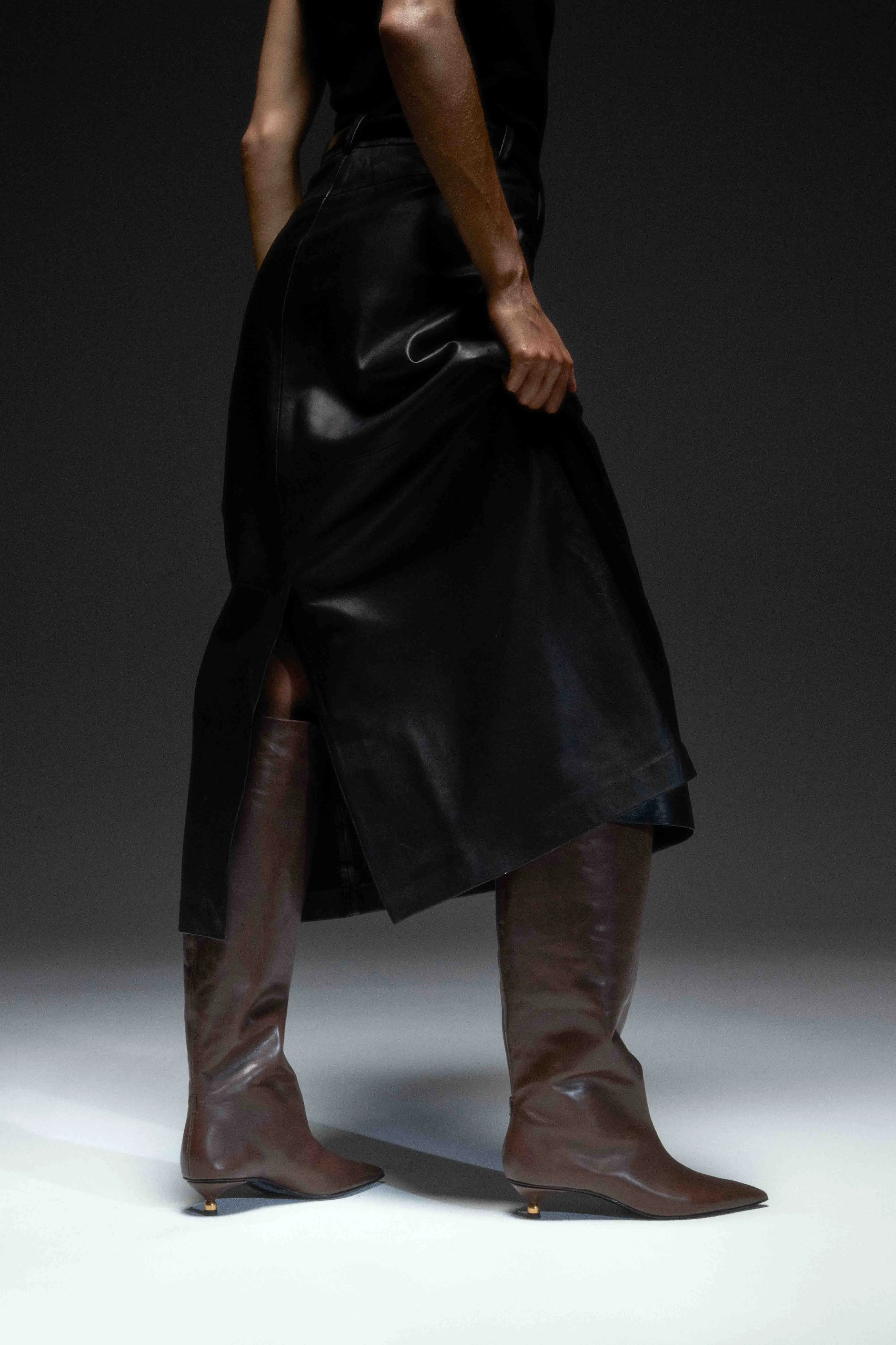 LISA CRISTAL GRAY sold by Vanda Novak product image thumbnail 5