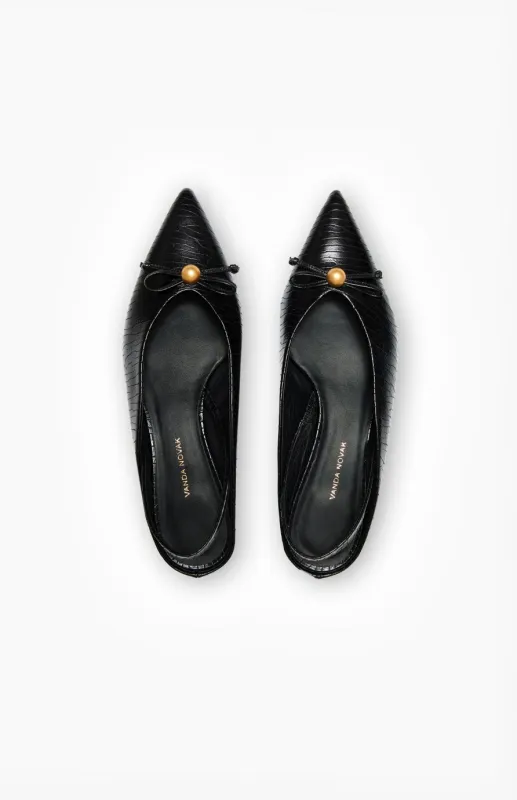 CECILIA SHARK BLACK sold by Vanda Novak