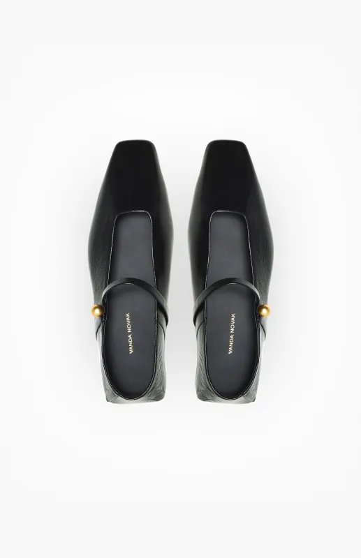 EVINA WET BLACK sold by Vanda Novak