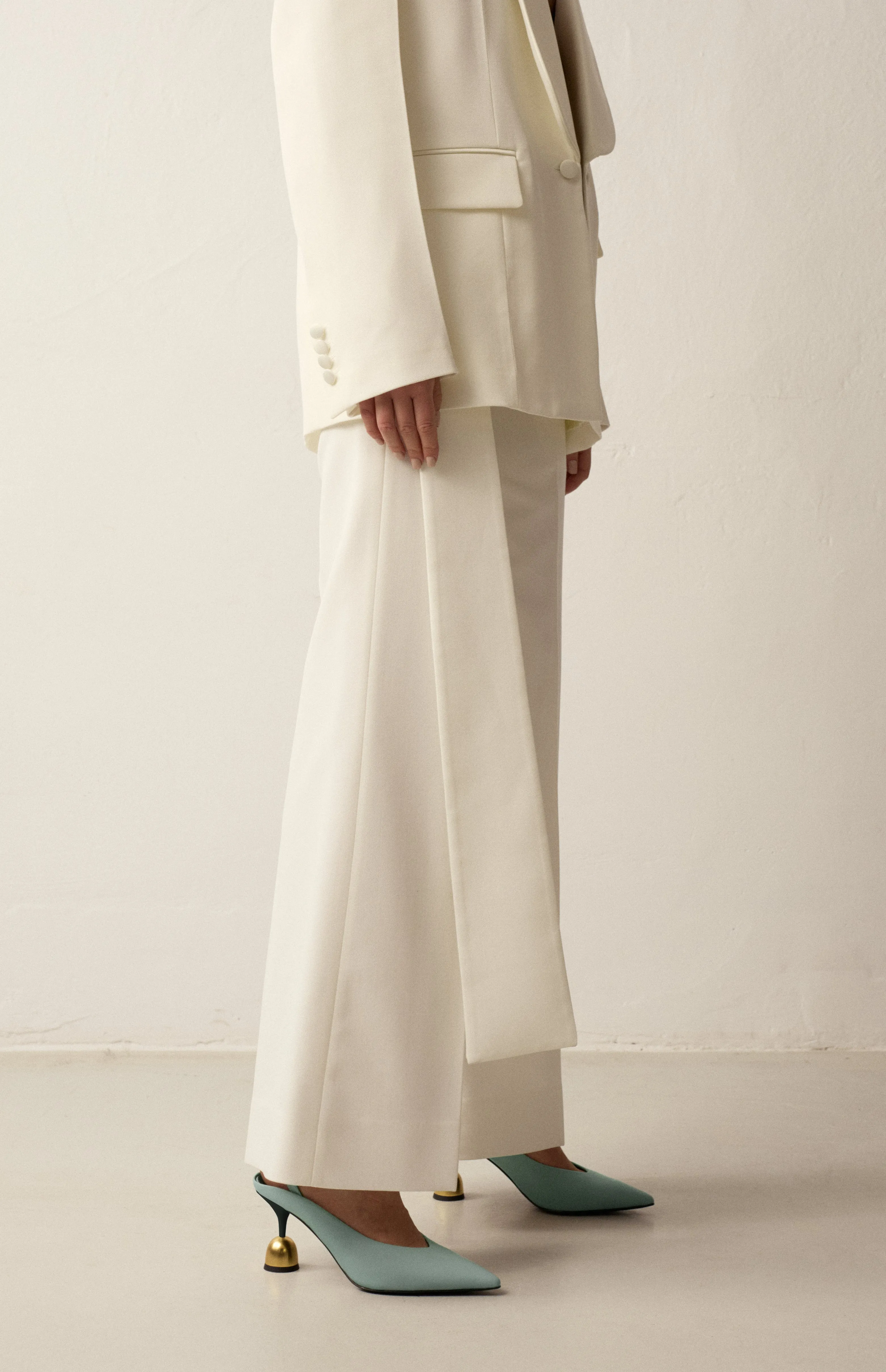 LUCY SKY BLUE sold by Vanda Novak product image thumbnail 3