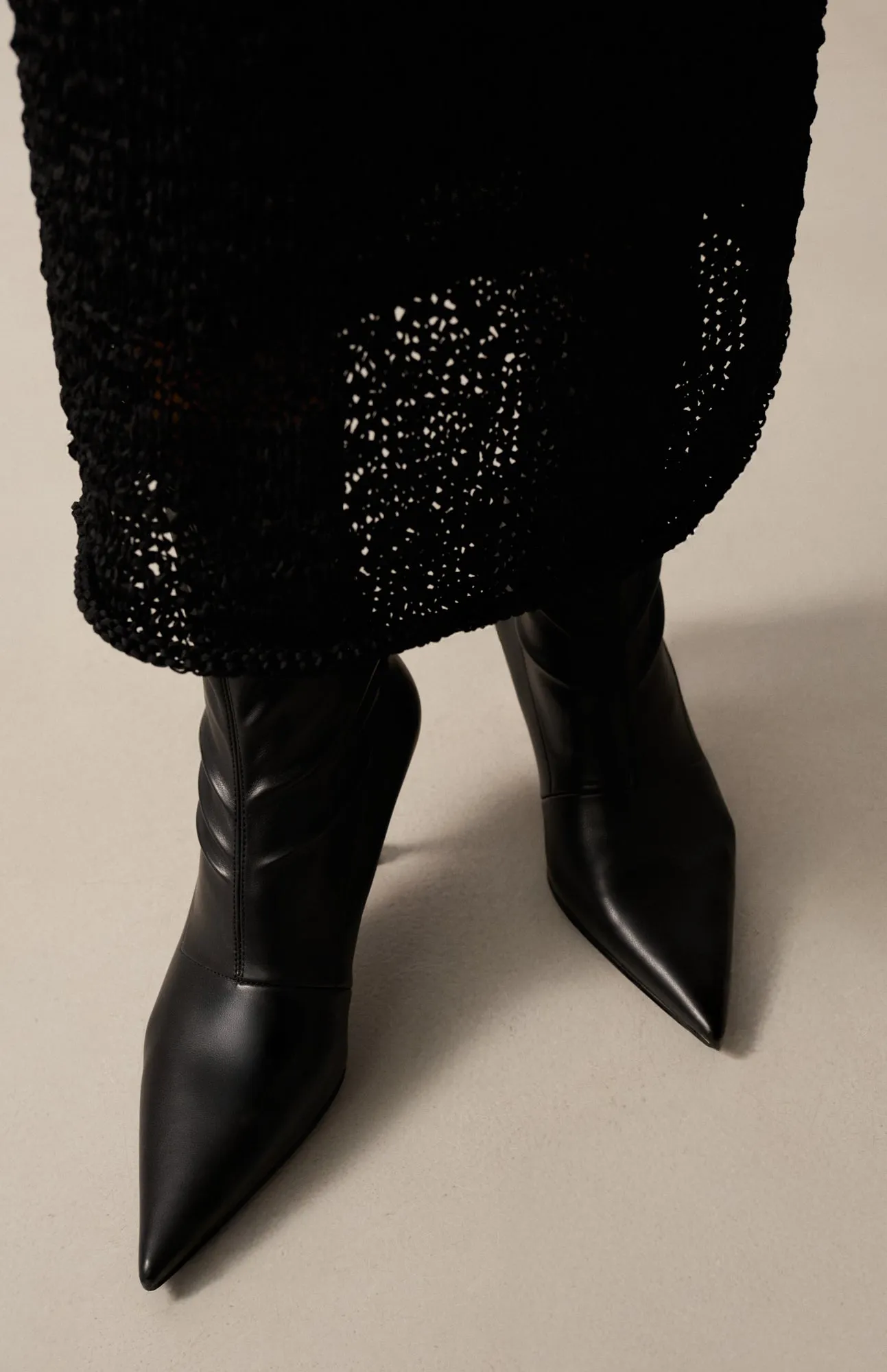 VALERIE DEEP BLACK sold by Vanda Novak product image thumbnail 2