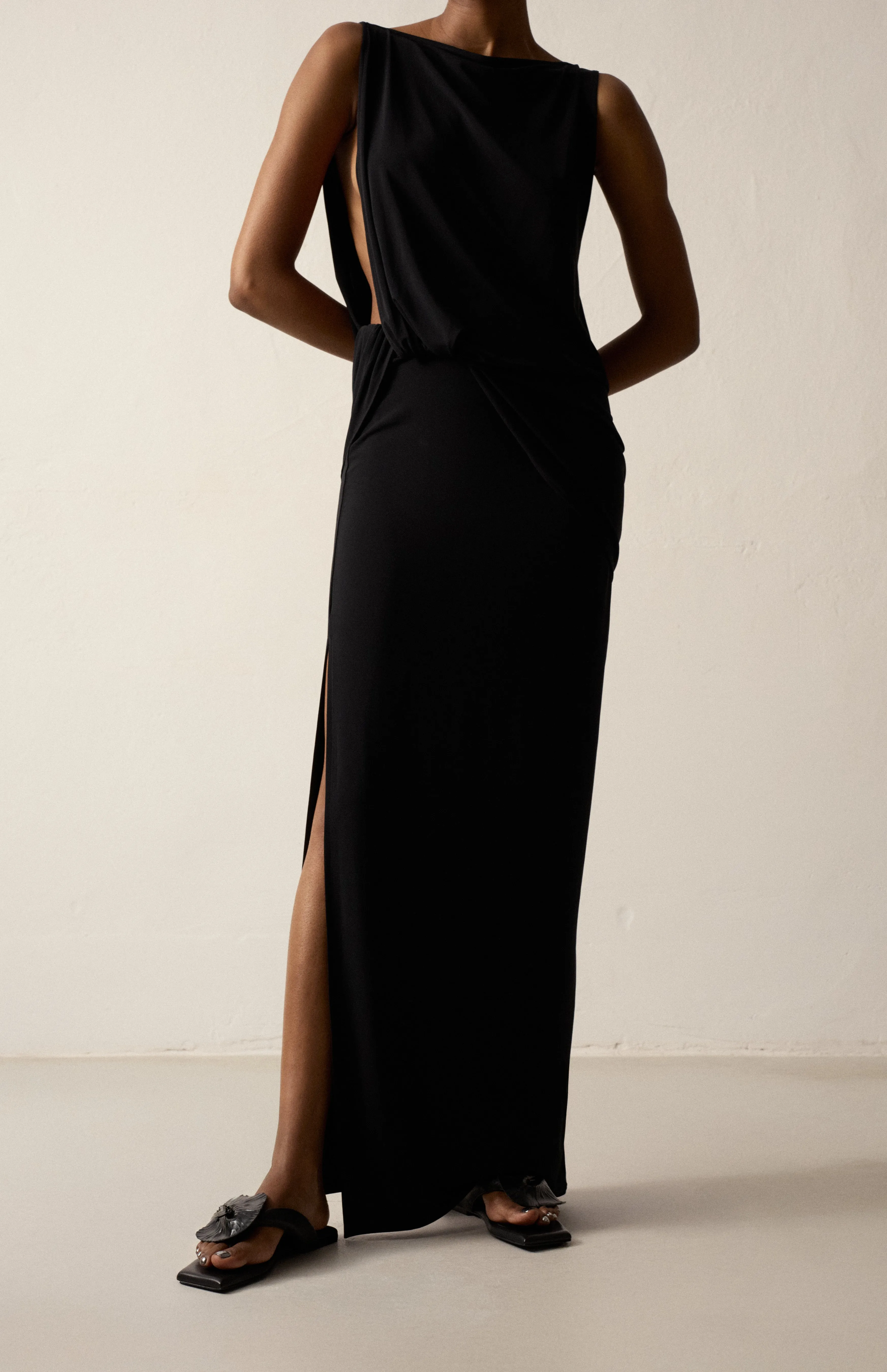 ELLA DEEP BLACK sold by Vanda Novak product image thumbnail 4