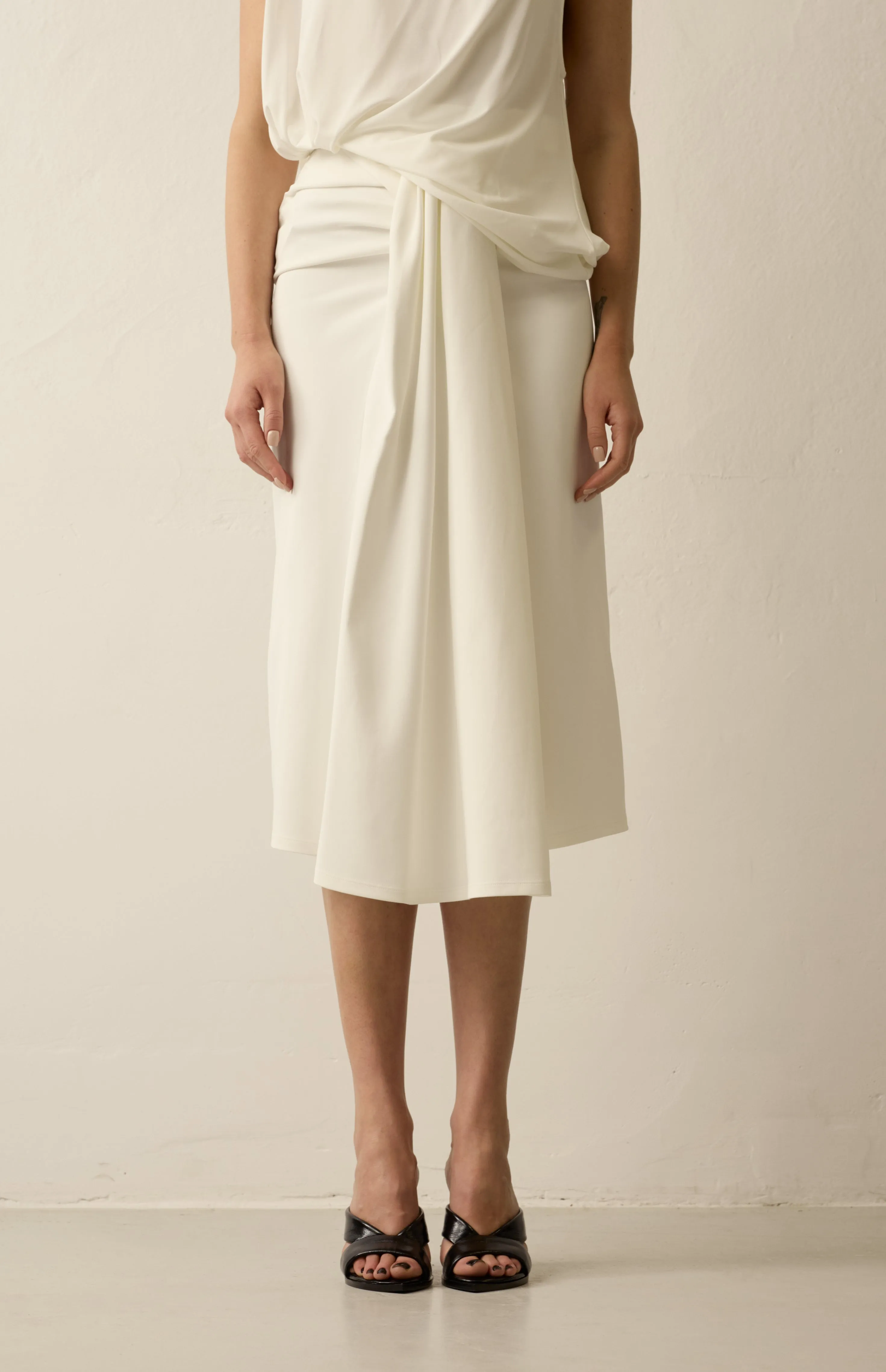 MILA WET BLACK sold by Vanda Novak product image thumbnail 5