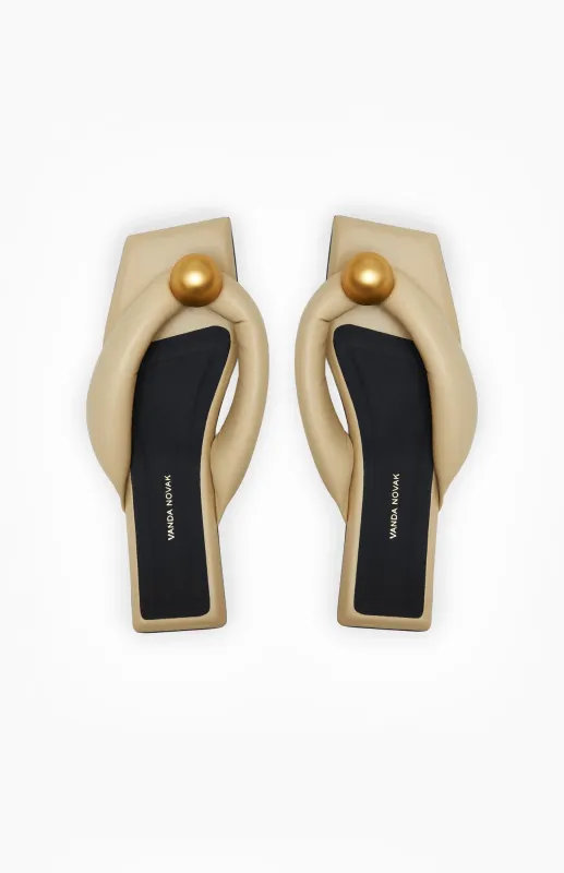 FLORENCE IVORY sold by Vanda Novak