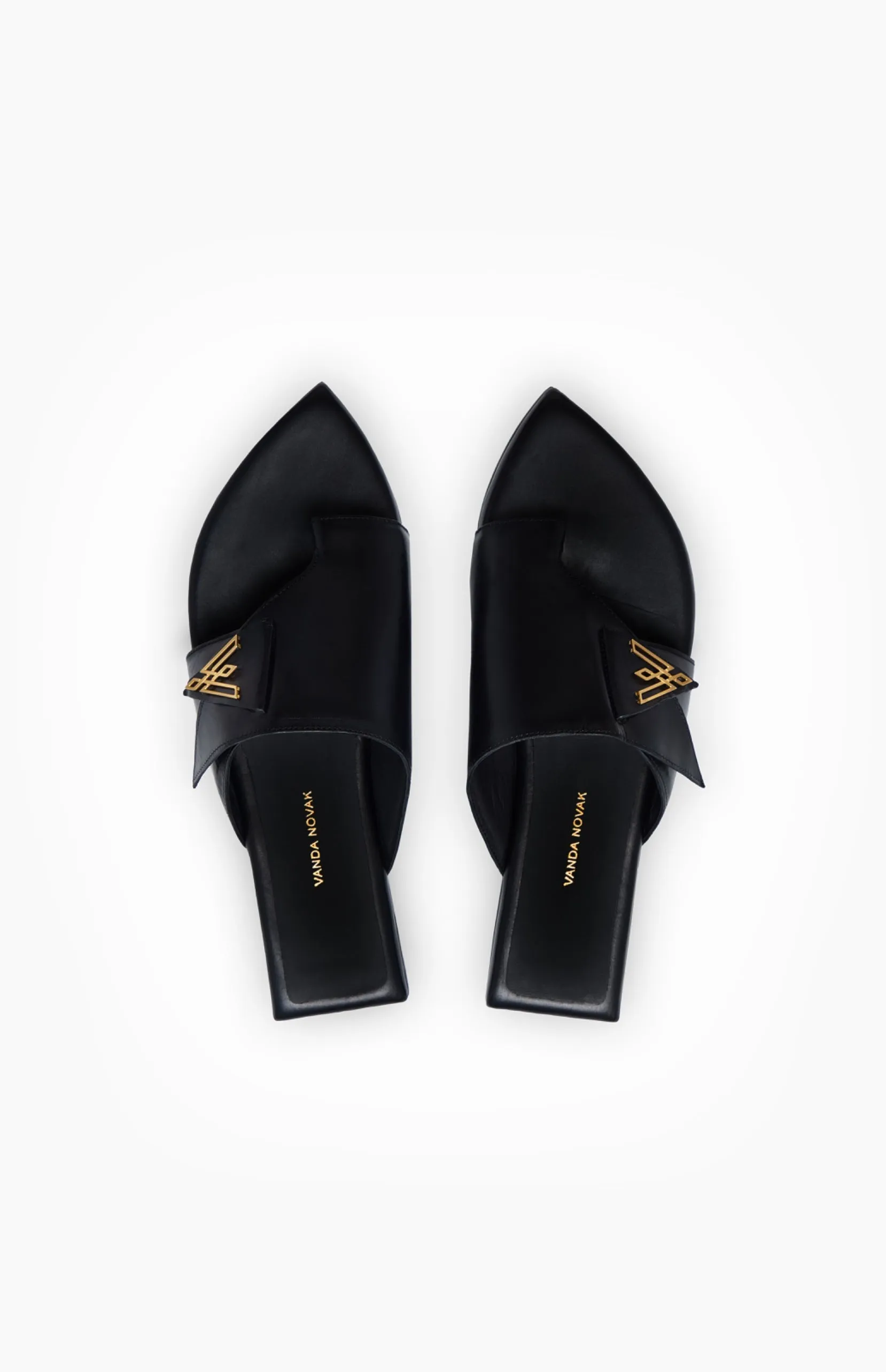 ABBY DEEP BLACK sold by Vanda Novak product image thumbnail 4