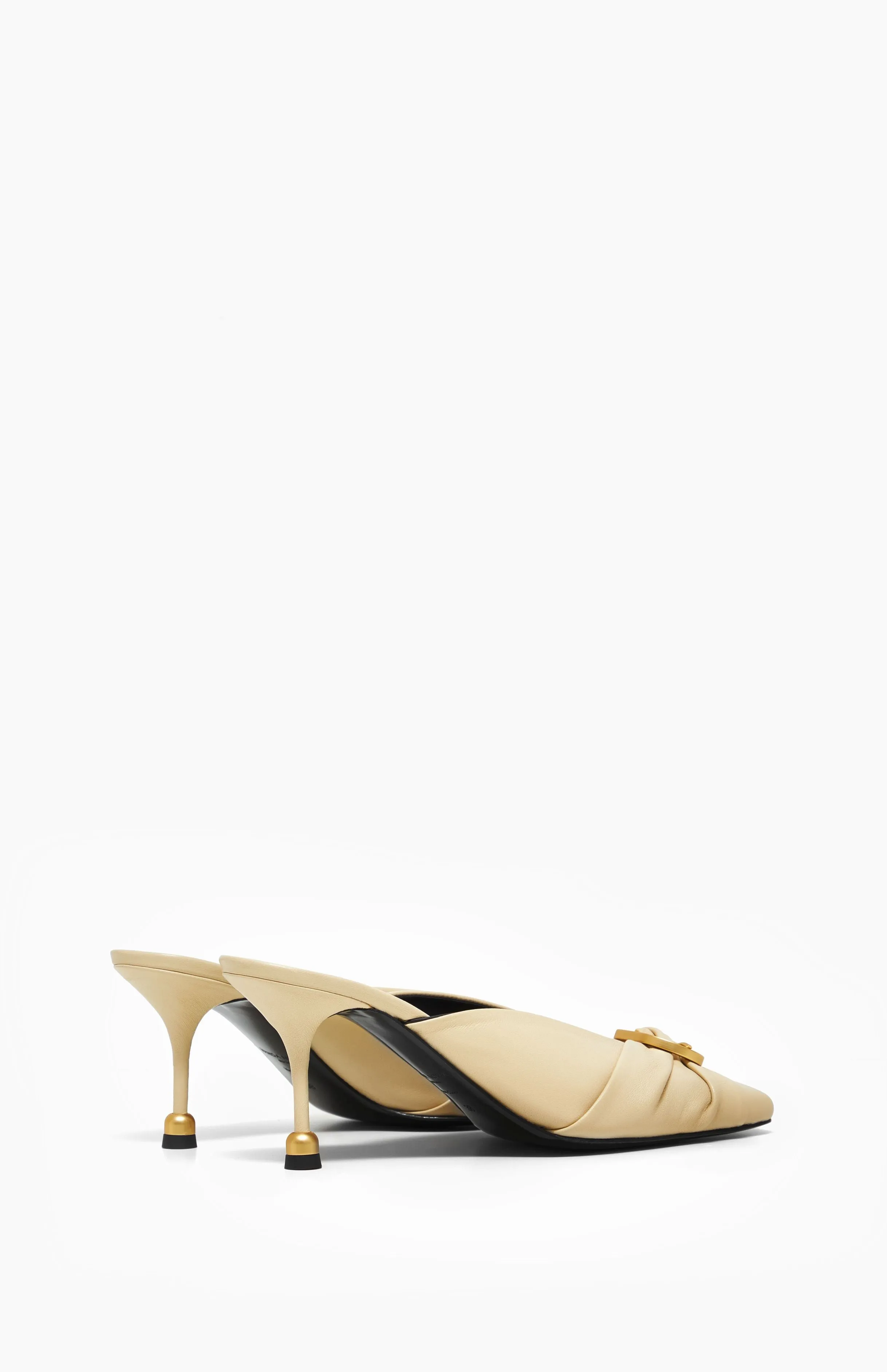 AMANDA IVORY sold by Vanda Novak product image thumbnail 5