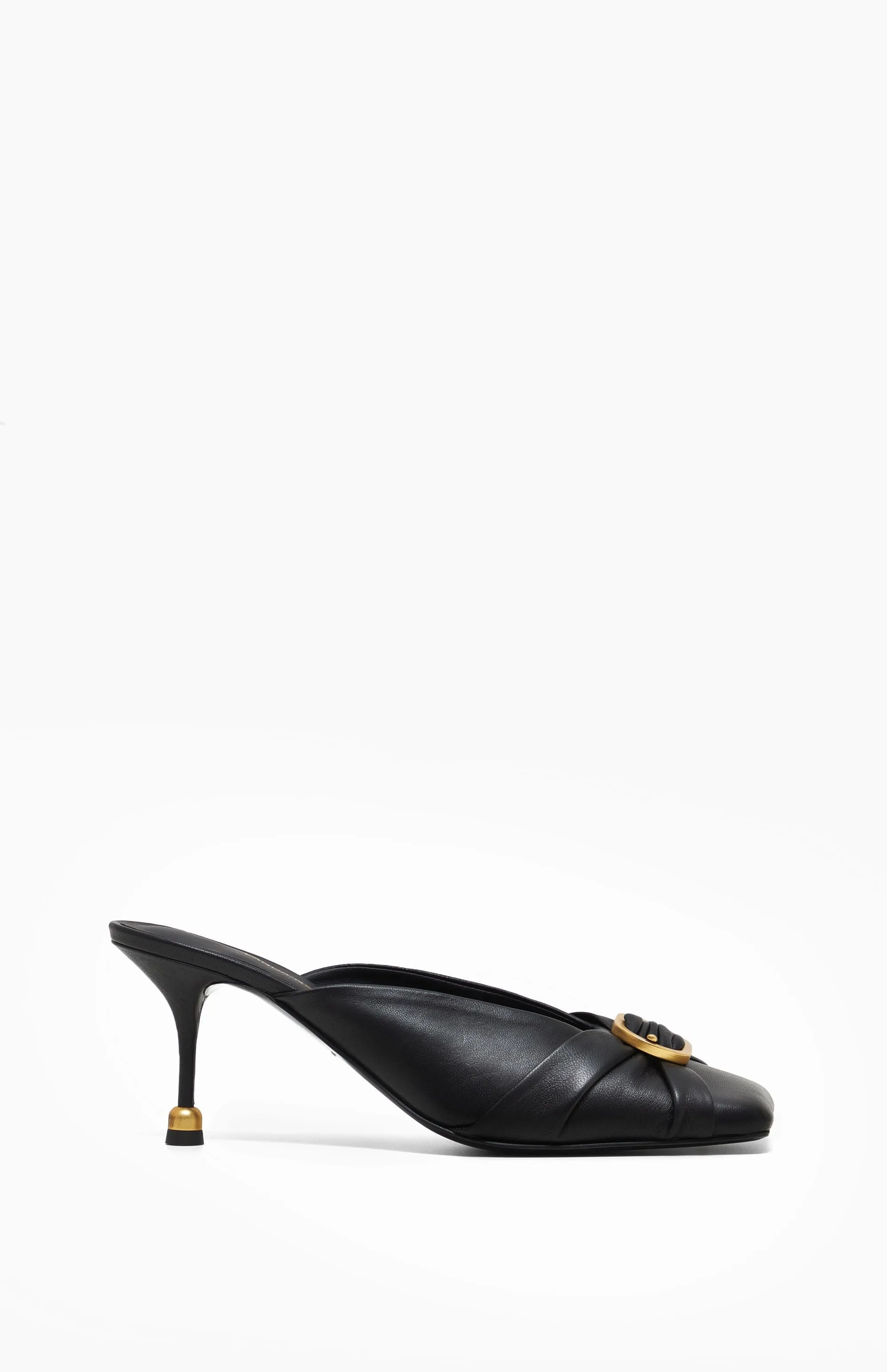 AMANDA DEEP BLACK sold by Vanda Novak