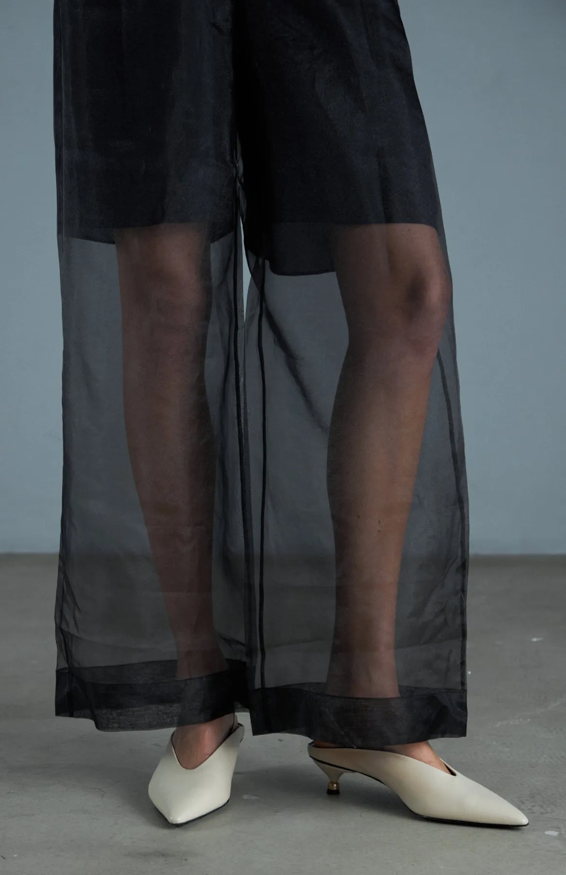 MOLLY IVORY sold by Vanda Novak product image thumbnail 5