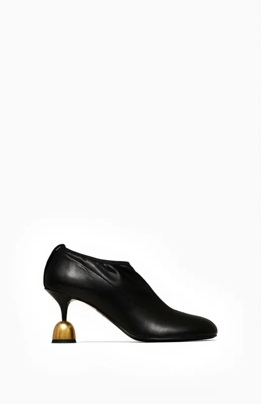 ANDY DEEP BLACK sold by Vanda Novak