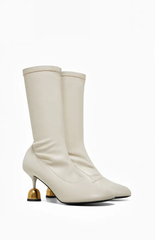 CAROLE IVORY sold by Vanda Novak