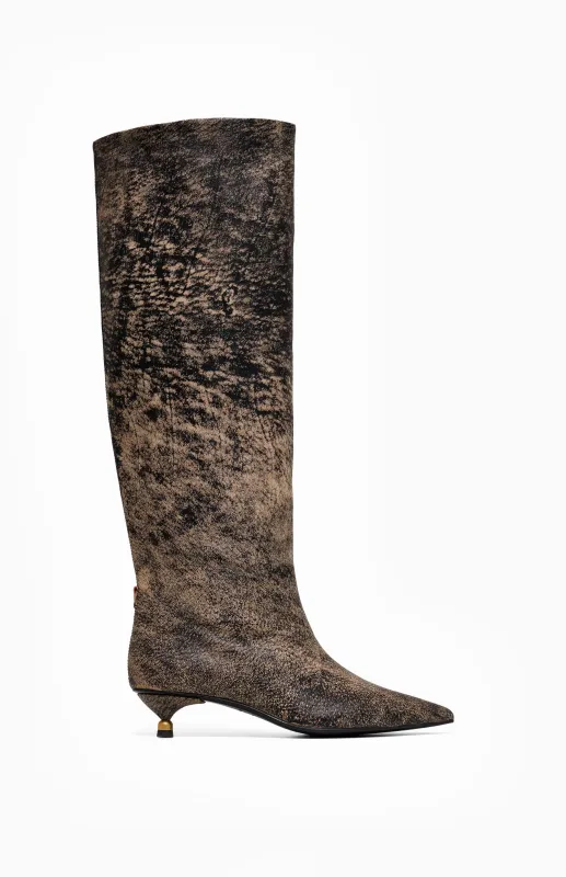 LISA FADING BLACK sold by Vanda Novak