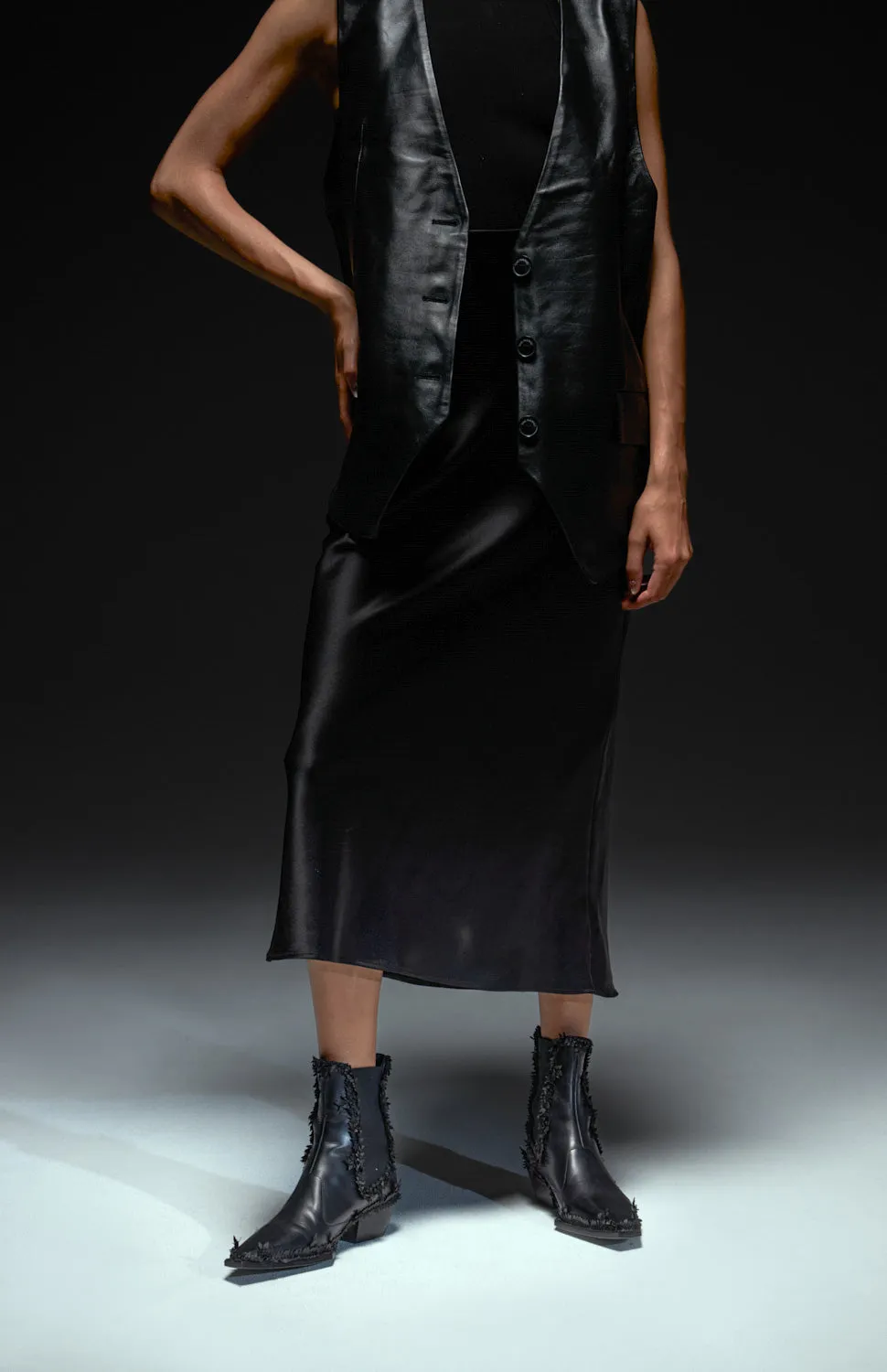 LENKA DEEP BLACK sold by Vanda Novak product image thumbnail 5