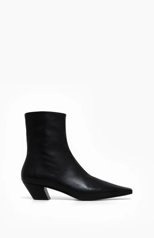 LANA SMOOTH BLACK sold by Vanda Novak